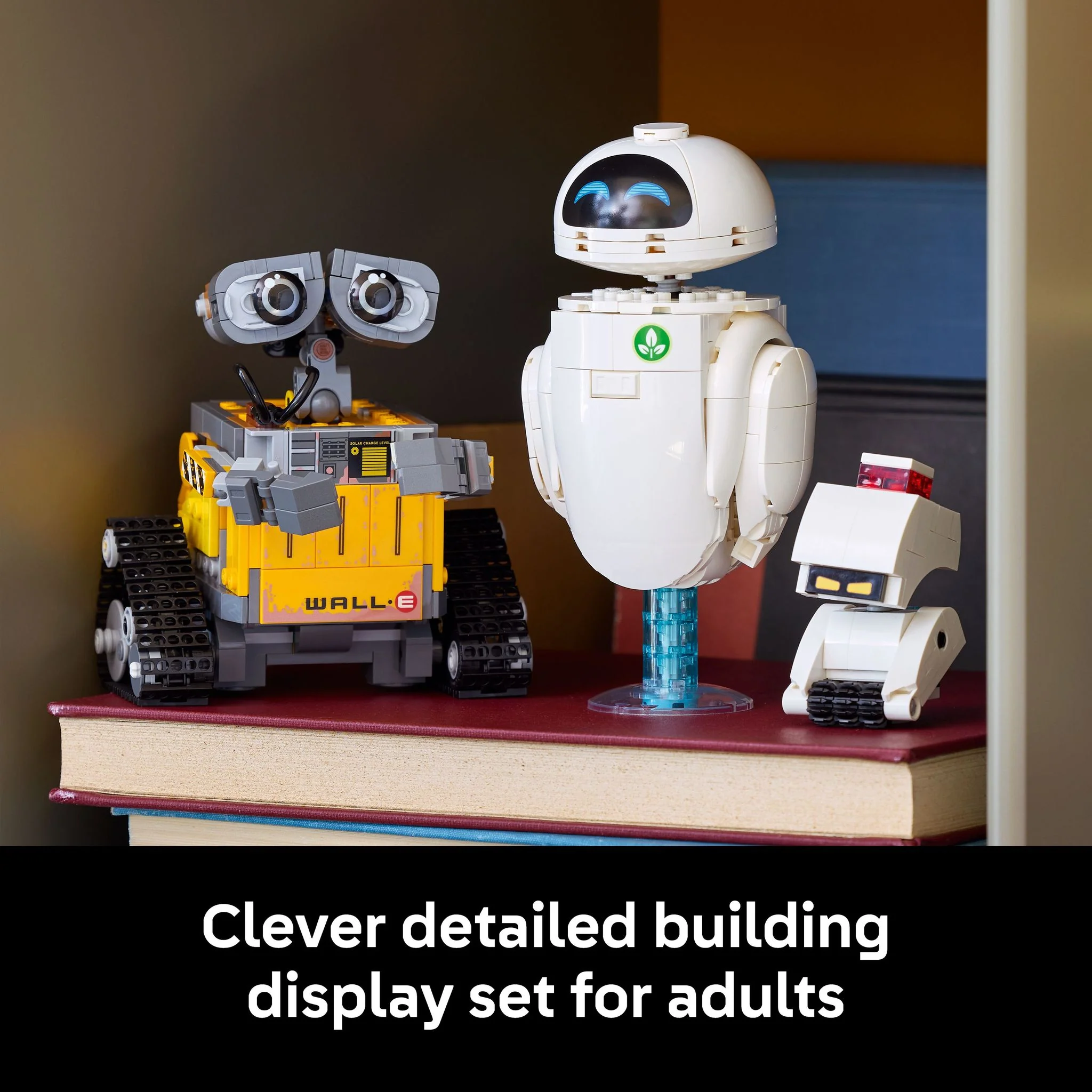 LEGO 43279 Disney and Pixar WALL-E and EVE