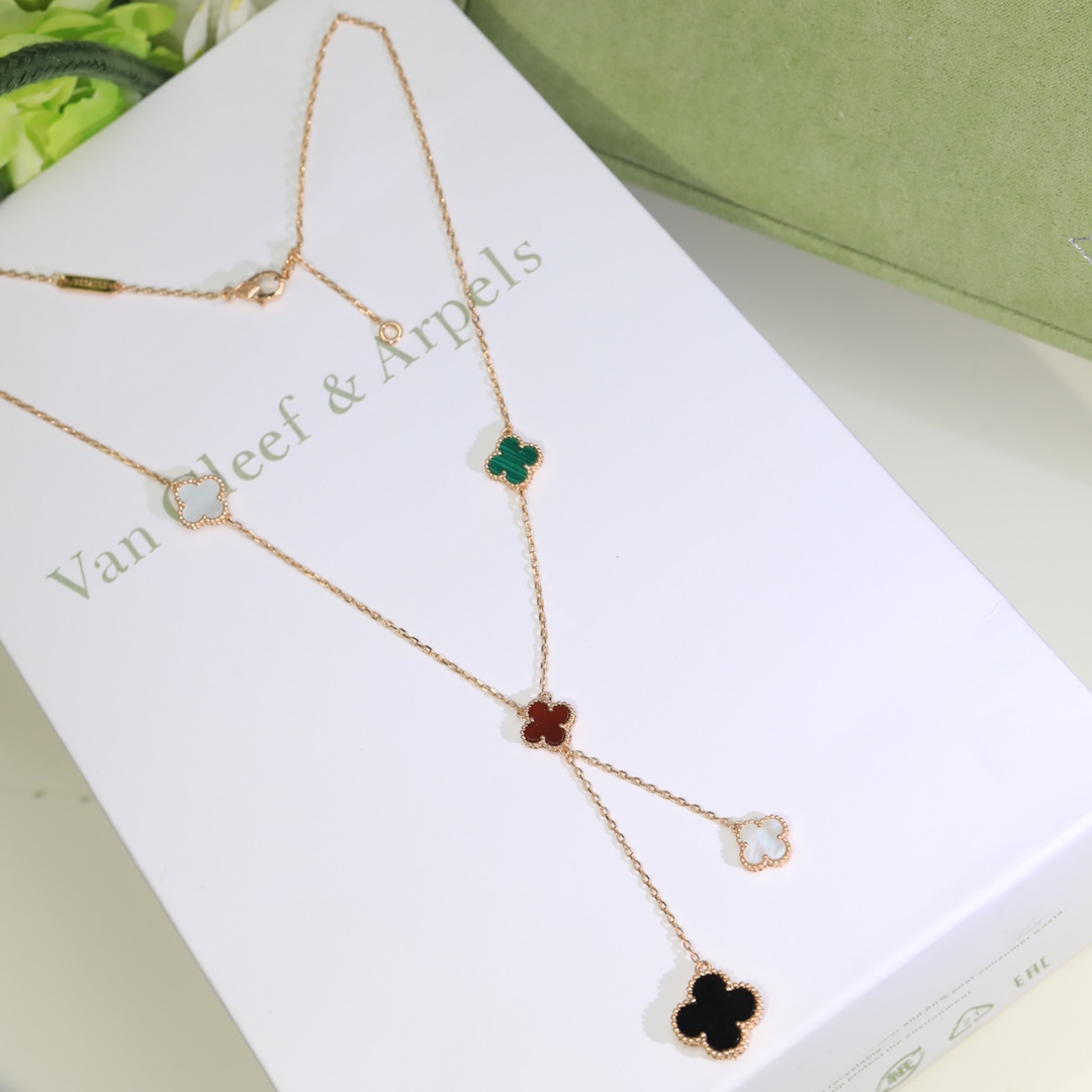 Van Cleef & Arpels Necklace