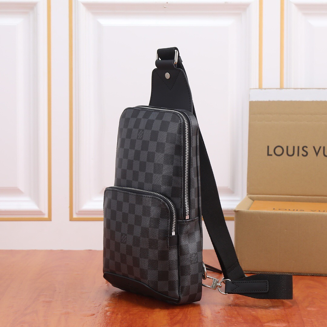 Louis Vuitton N41719 avenue Men Bags Size 20*31*10cm