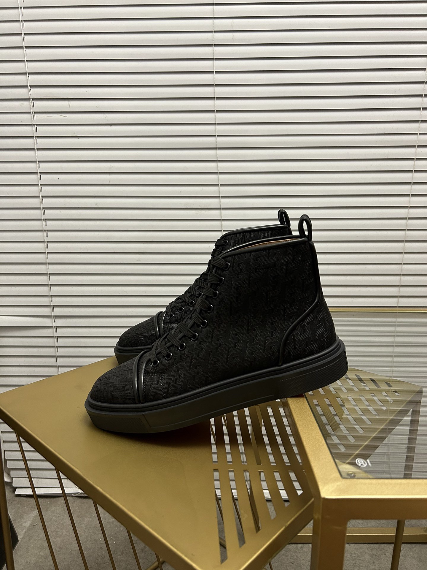 Christian Louboutin Sneaker Size 36-46