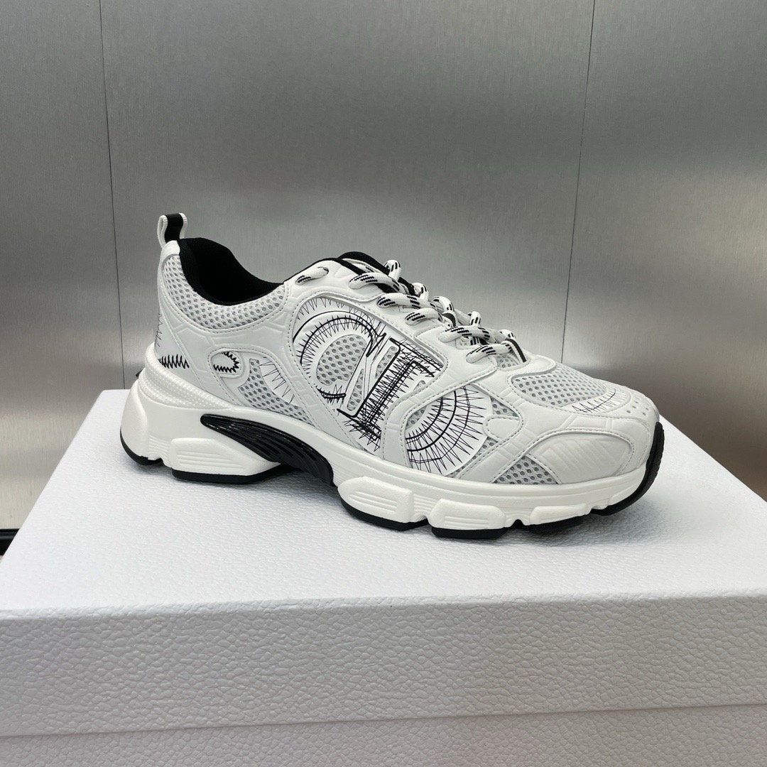 Dior Chrono Sneaker Size 35-41