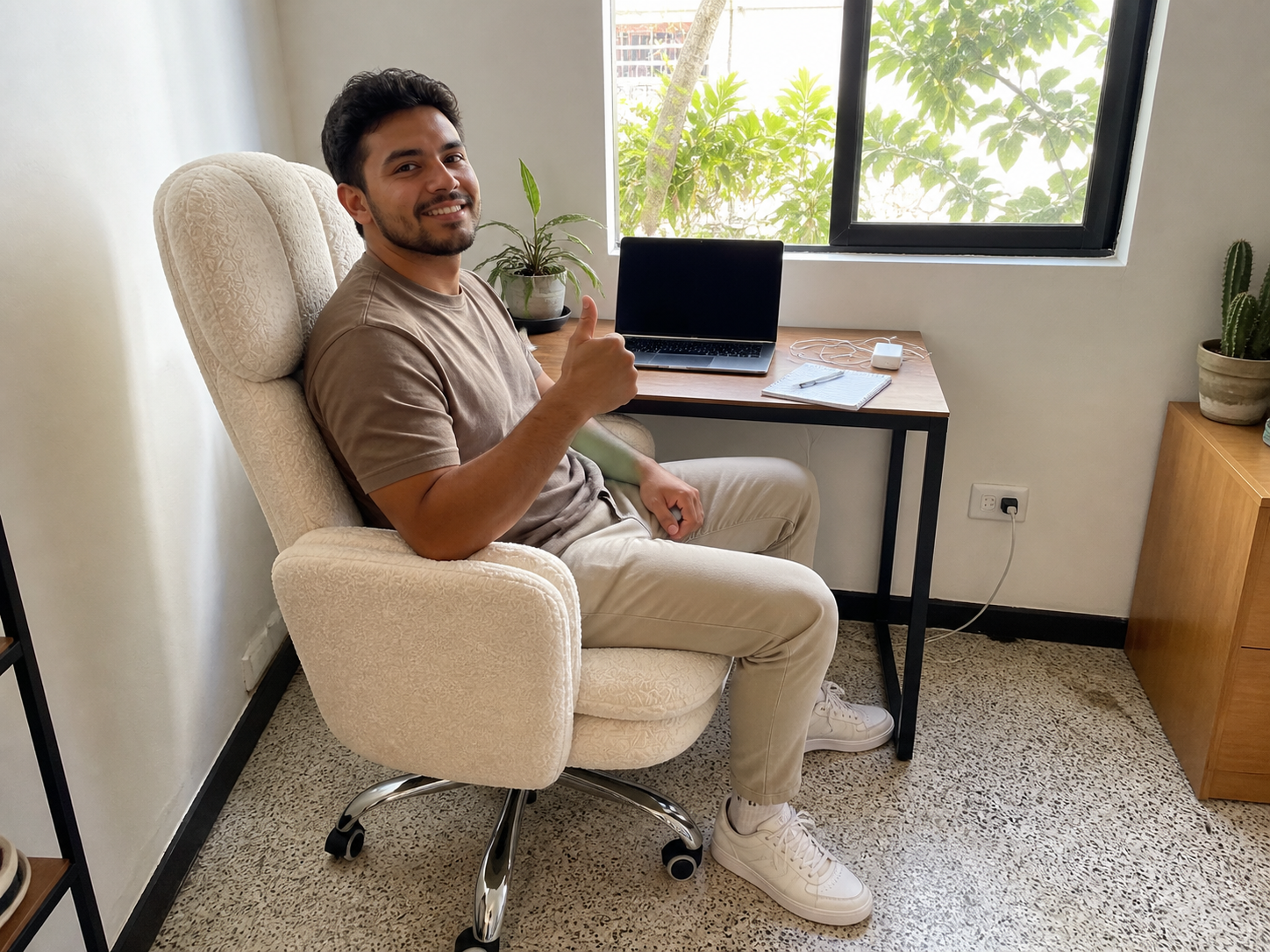 Escena recreada del Sillón Nube 360 para trabajar