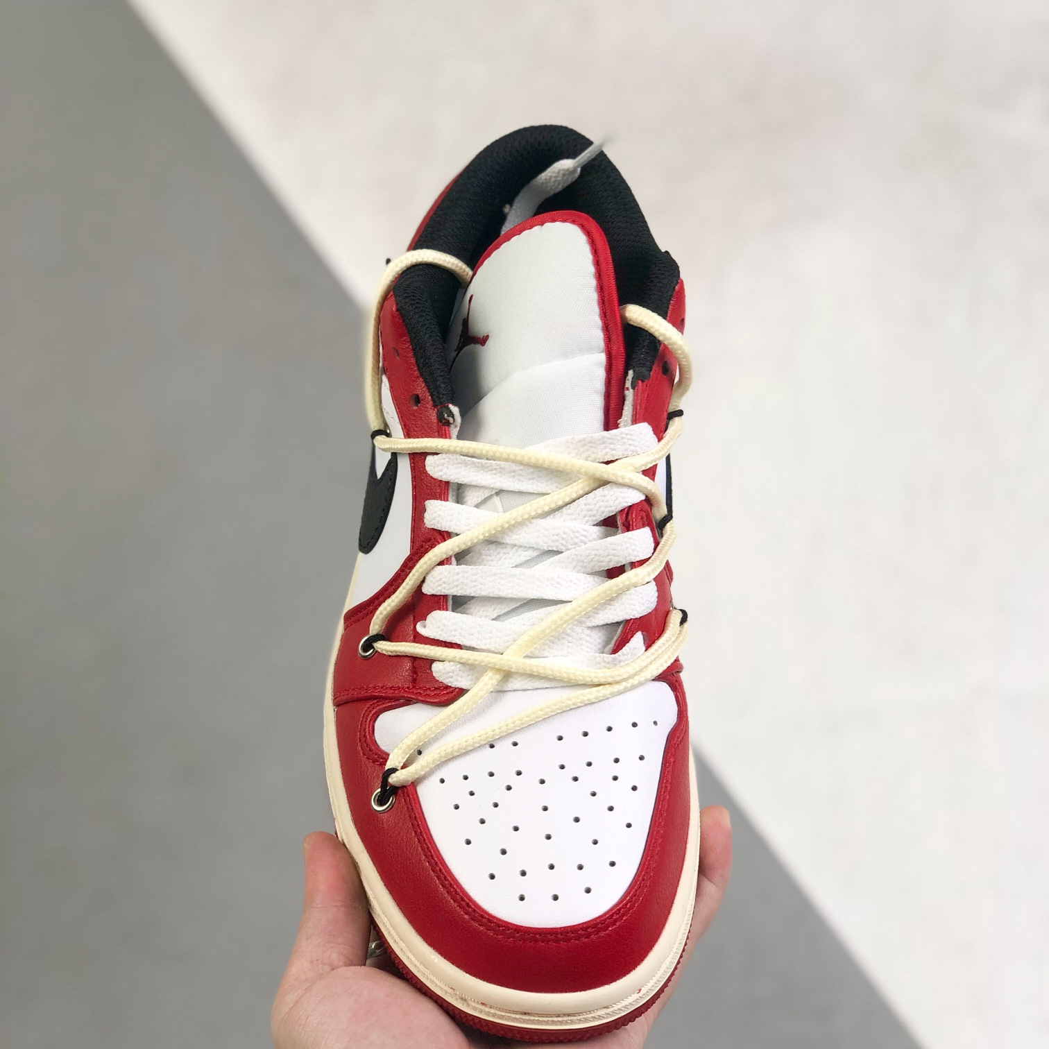 Nike Air Jordan 1 x OFF White Low Top Sneakers Shoes Gr. 36-46