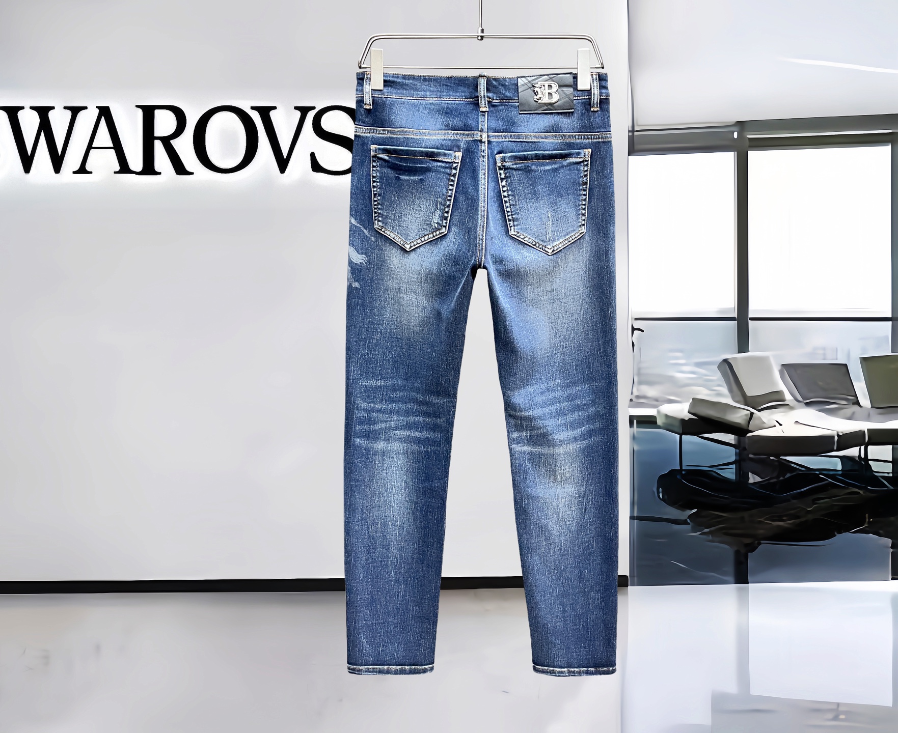 Burberry New Men Jeans Size 28-38