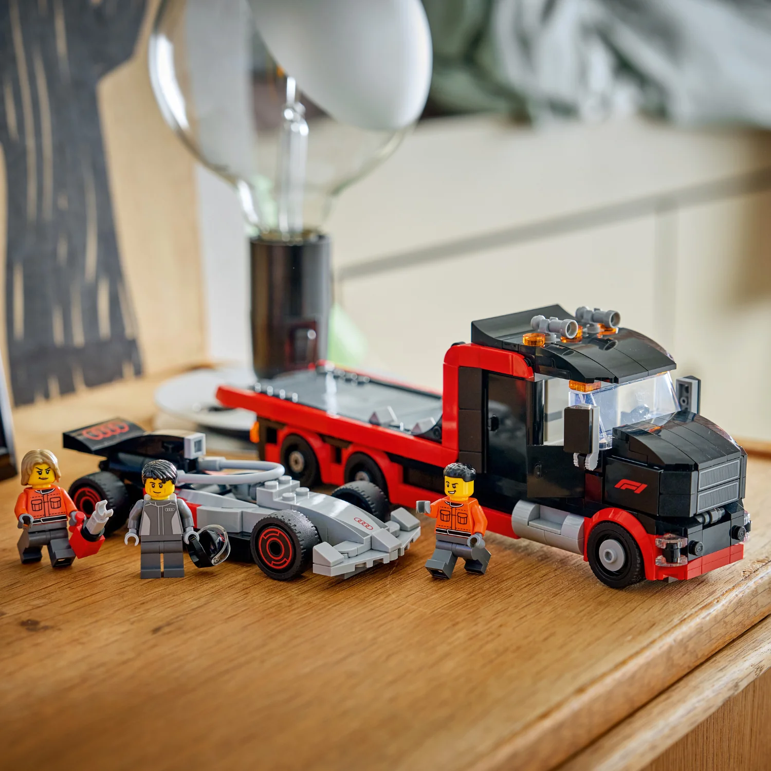 LEGO® City F1® Display Truck with Audi F1® Race Car