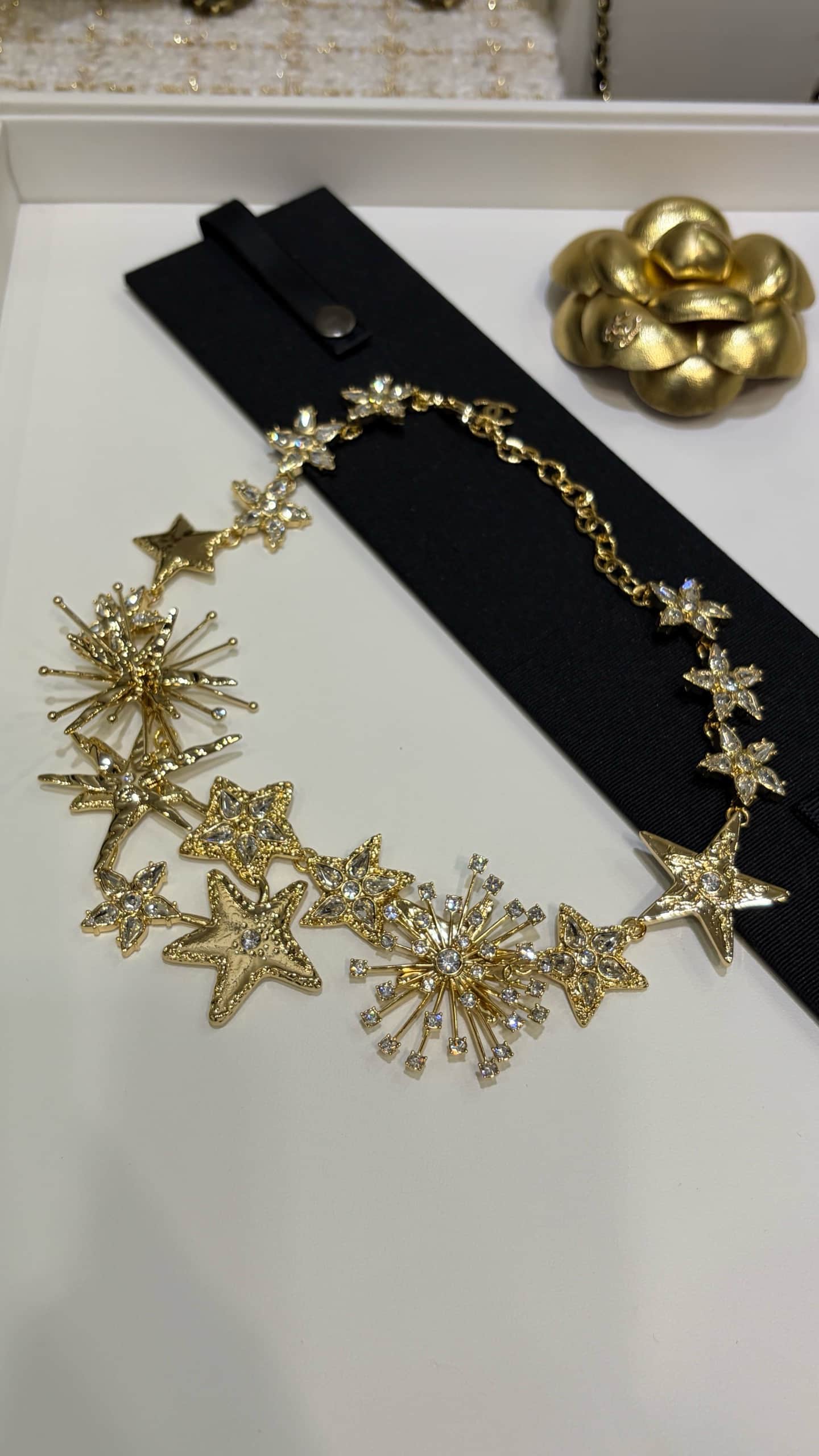 Chanel Necklace Metal & Strass Golden & Crystal High