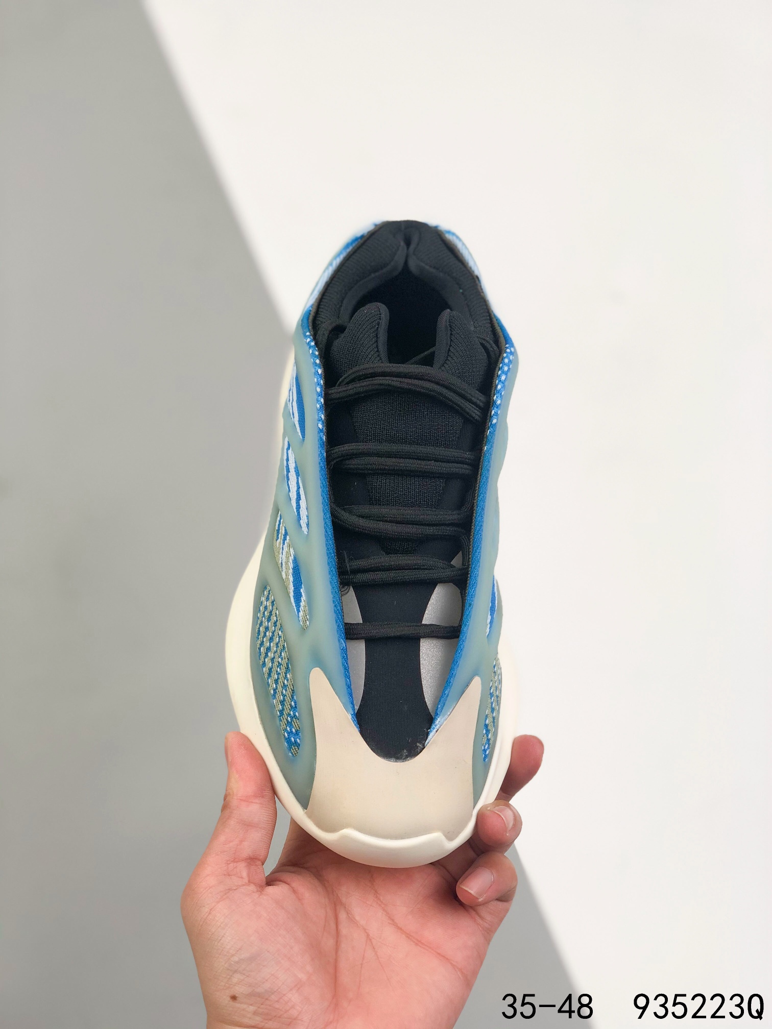 Yeezy 700 V3 Mens/Women's Sneakers Shoes 35 - 48