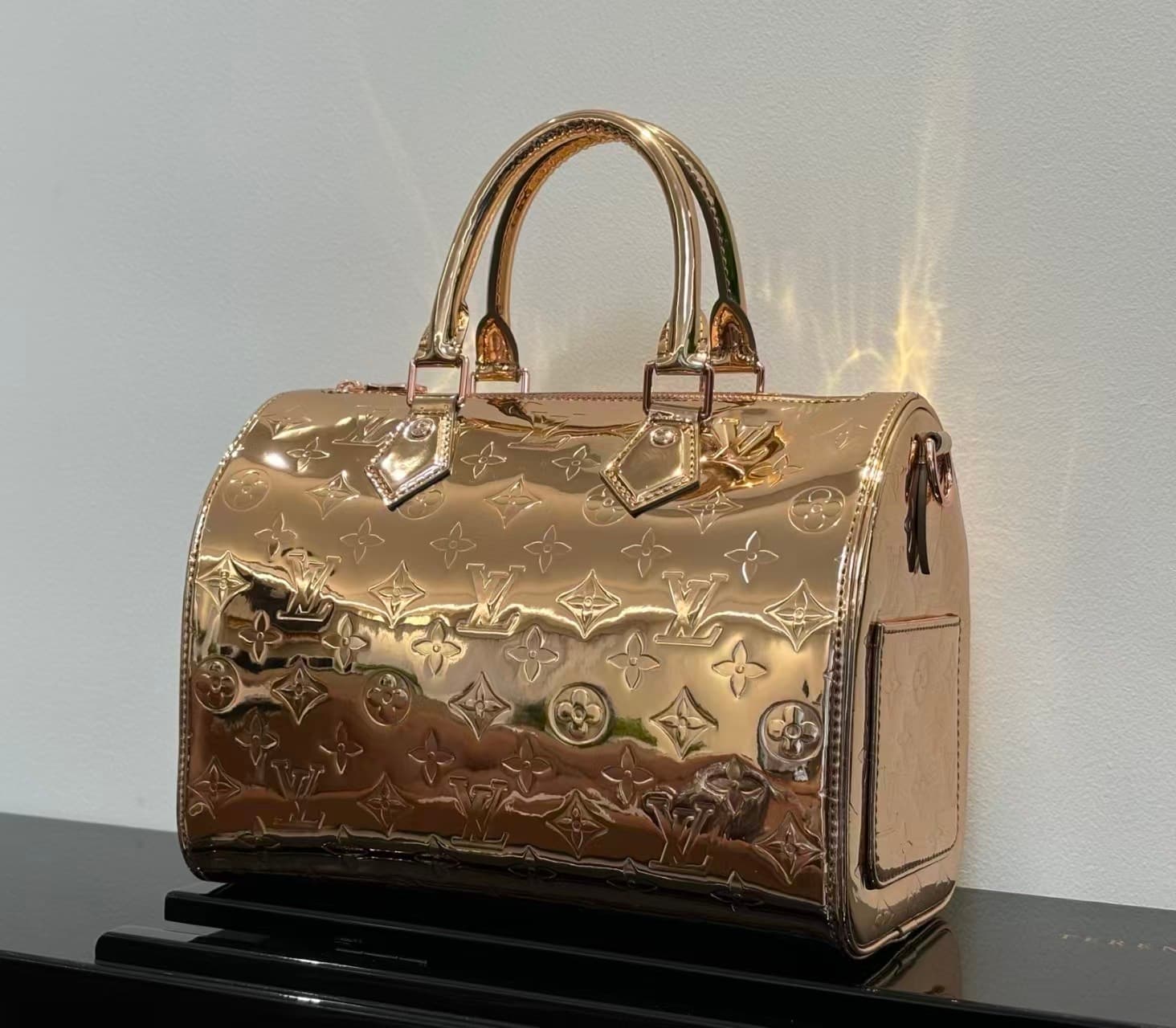 Louis Vuitton Speedy Bandoulière 25 copper Monogram Miroir canvas M26497