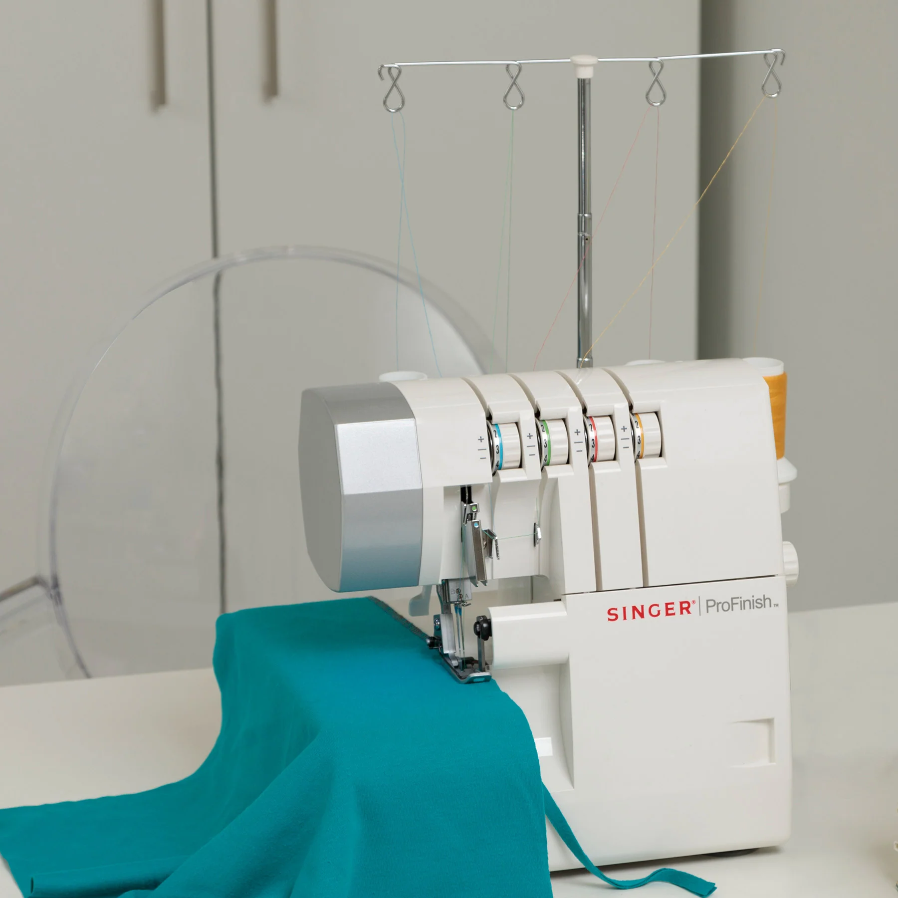 SINGER® ProFinish™ 14CG754 Serger