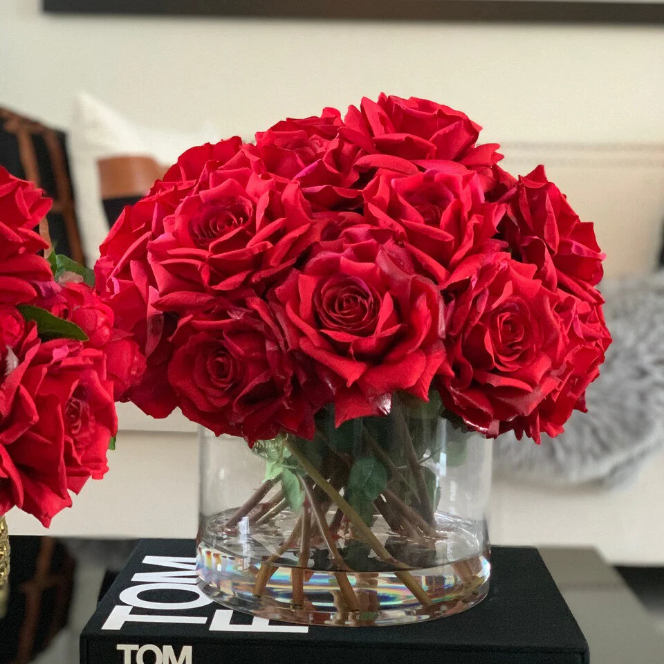 XL Rota Cylinder with Red Roses