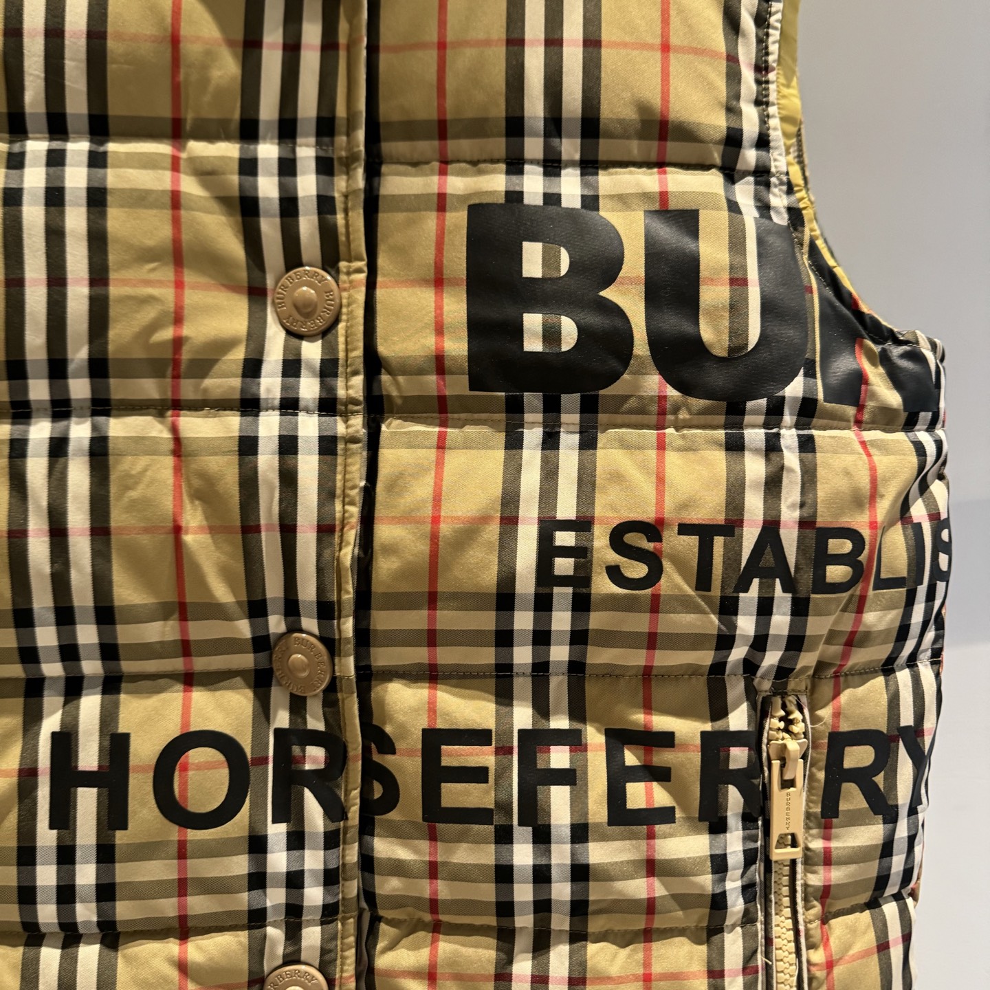 Burberry Unisex Winter Vest Size S-XL