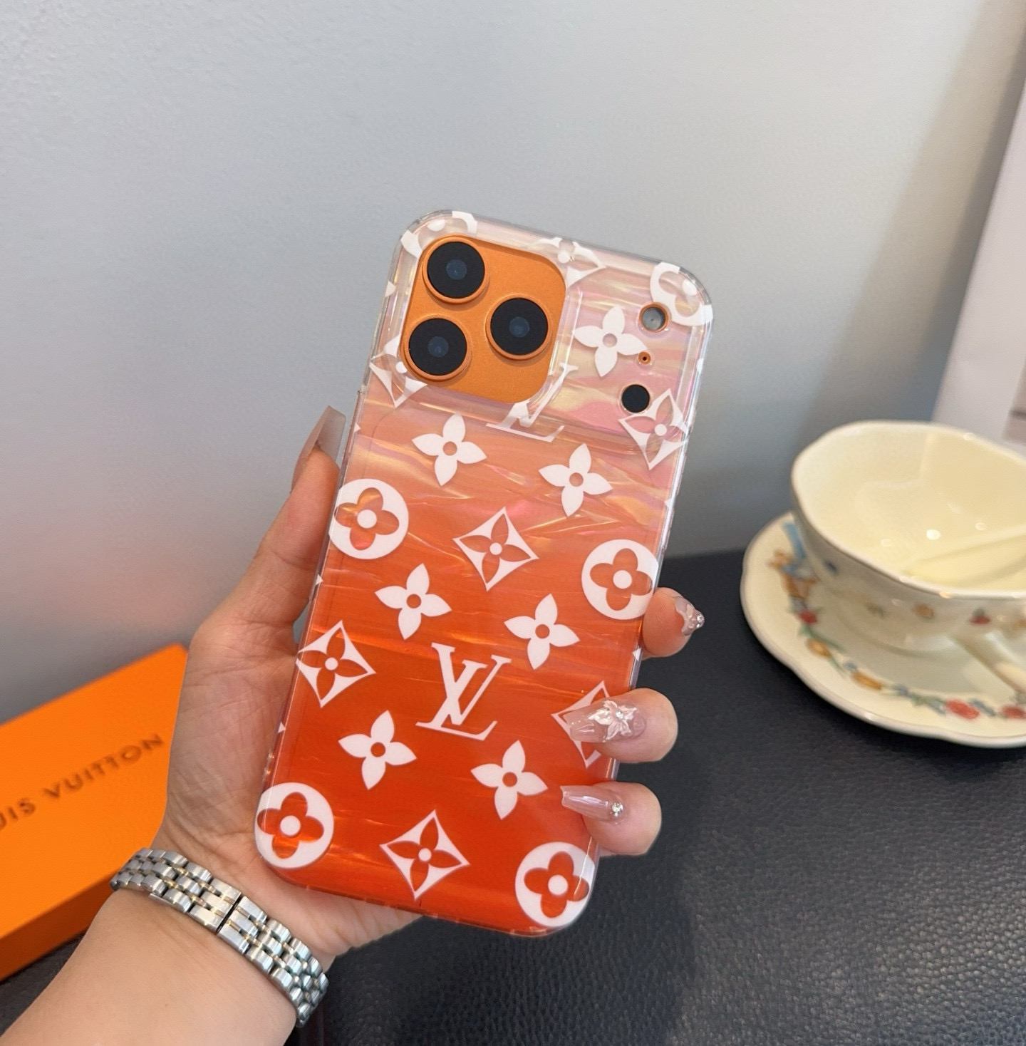 Louis Vuitton Phone Case iPhone 13 - 17