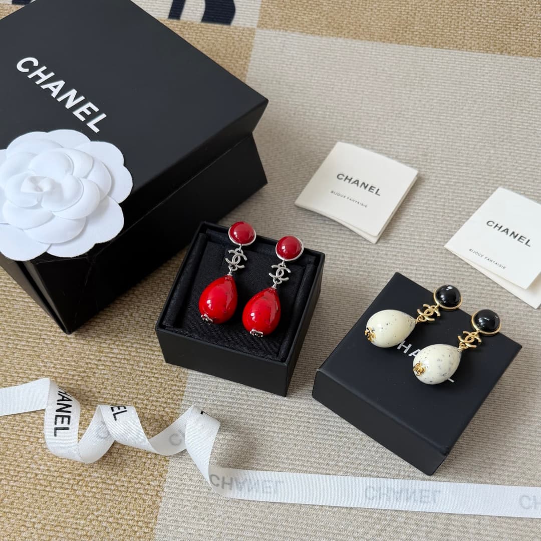 Chanel Pendant Earrings High