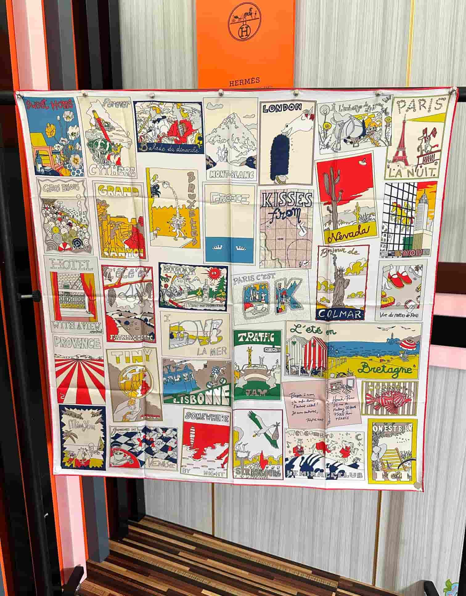 Hermès On Est Bien Ici! Scarf