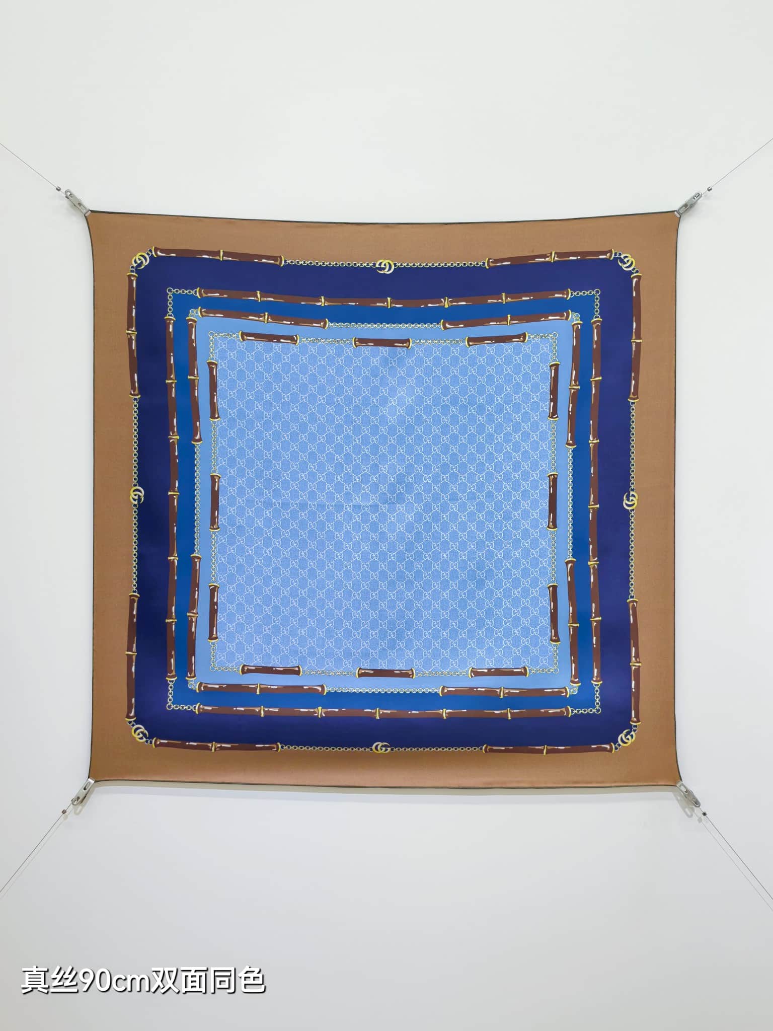 Gucci Printed Silk Twill Carré scarf