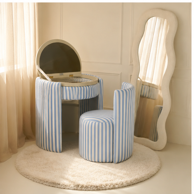LunaNest™ | Tocador compacto tapizado con espejo y silla