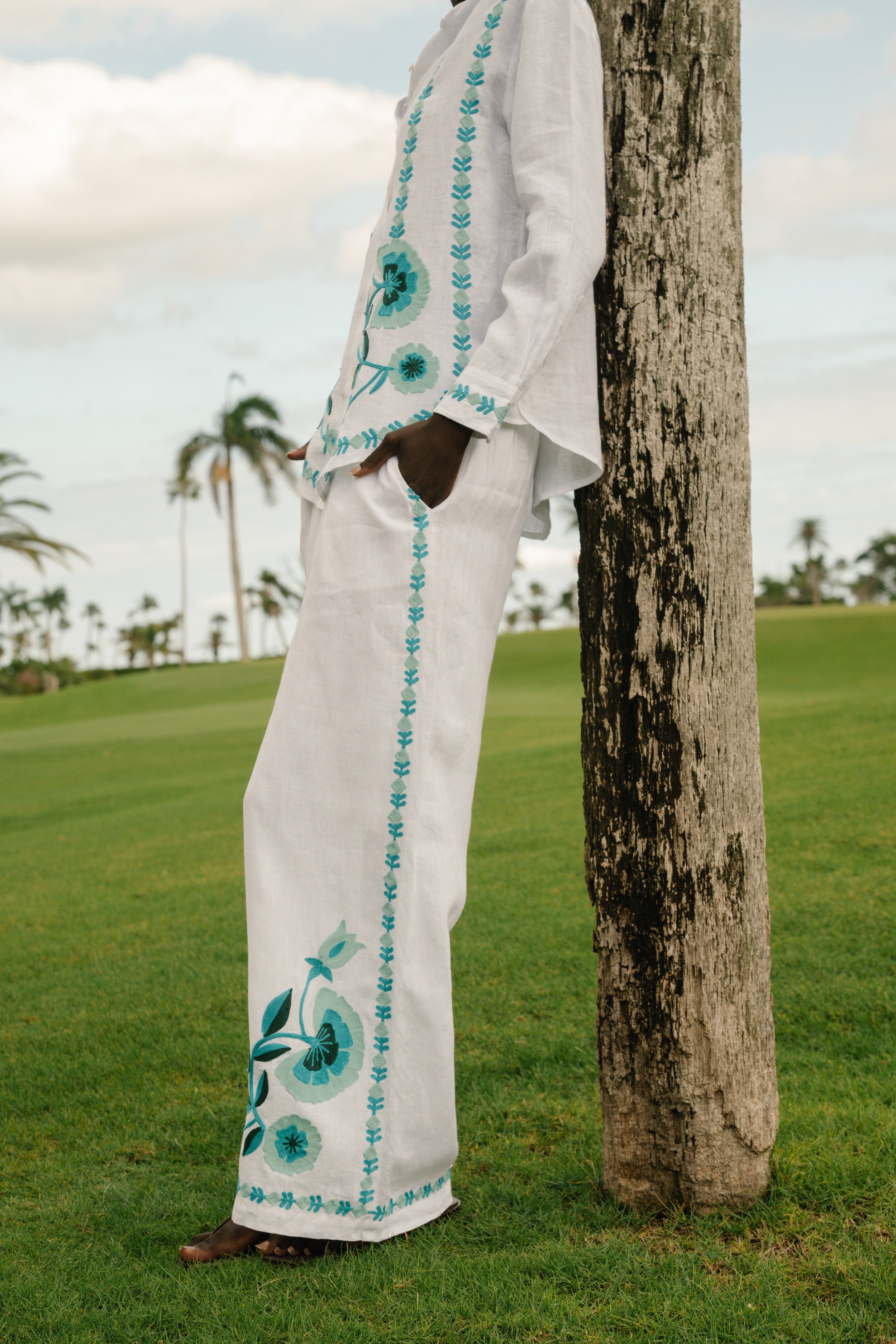 Avallon Embroidery Kaylee Pant