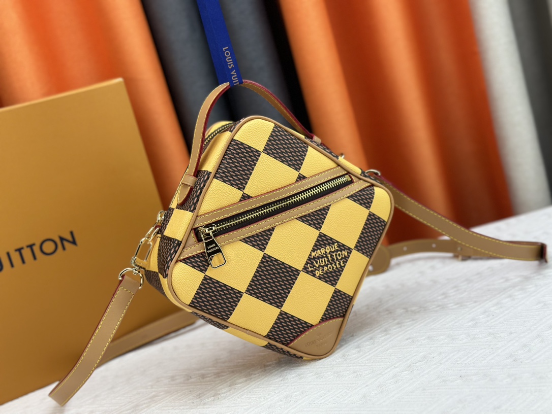 Louis Vuitton N40562 Shoulder Bags Size 20cm
