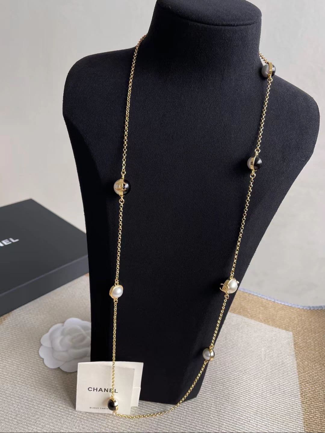 Chanel Necklace High