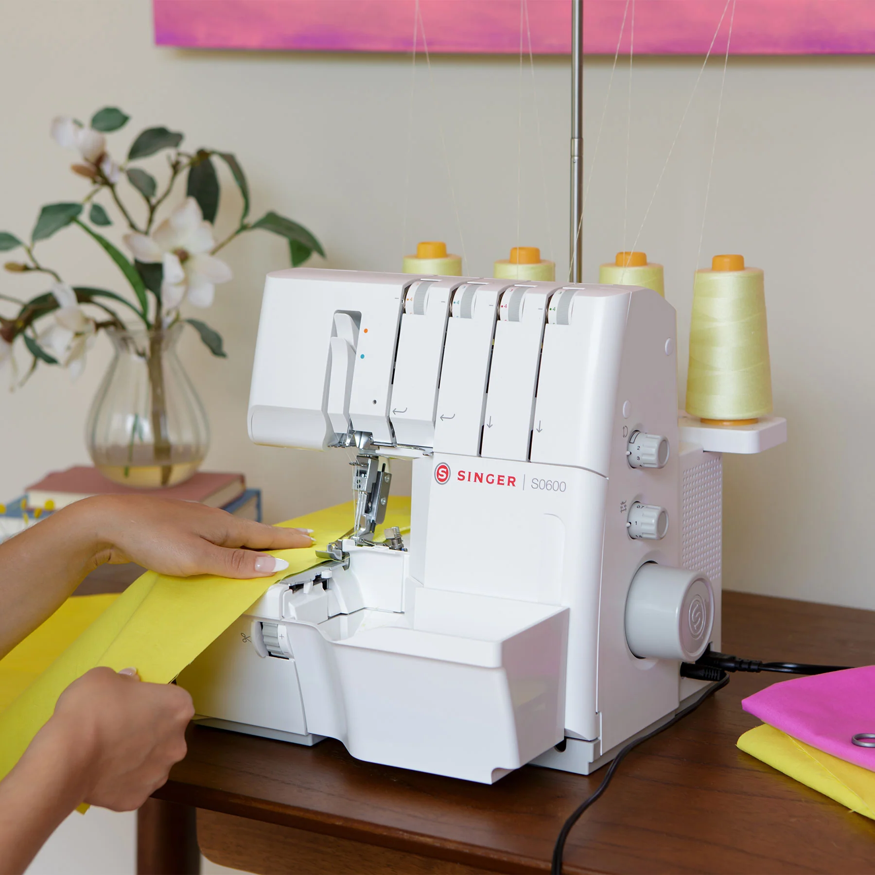 SINGER® S0600 Serger