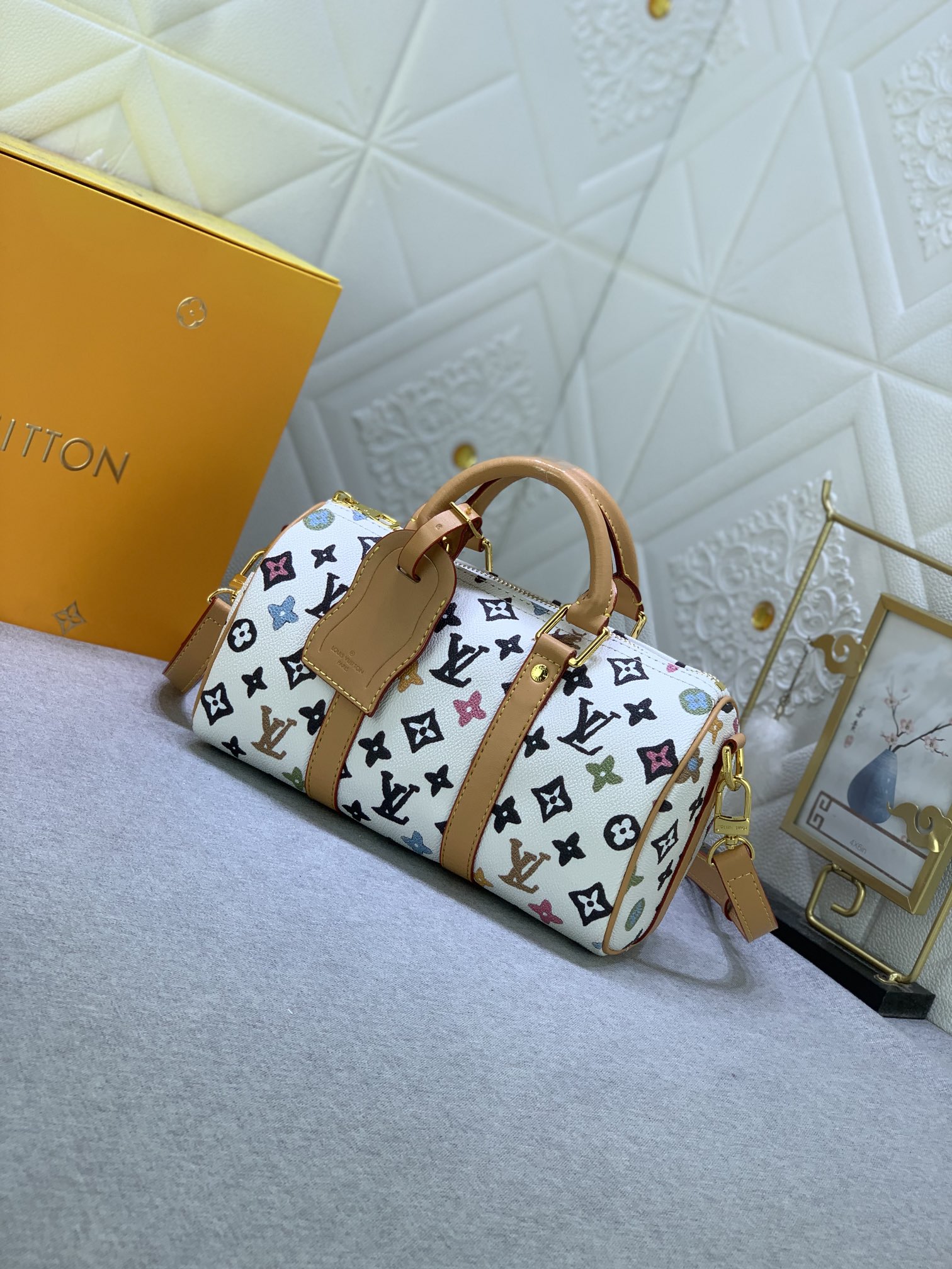Louis Vuitton Monogram Eclipse Reverse Keepall 25 Travel Bags Size 25*15*11cm