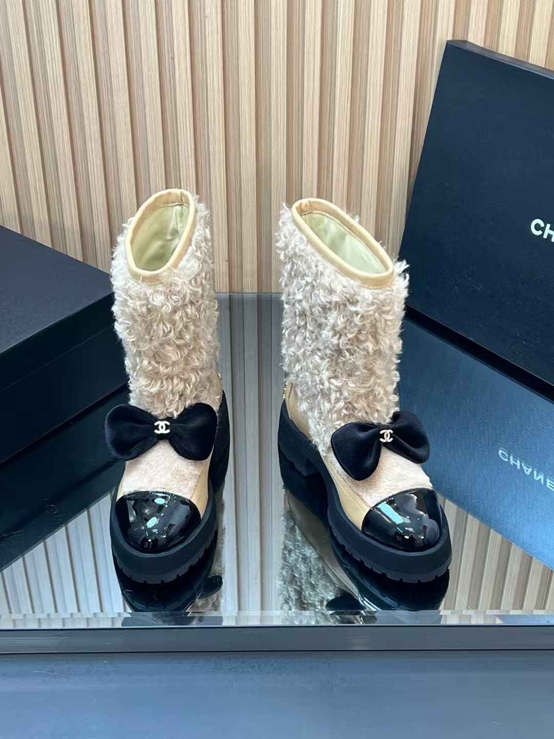 Chanel Shearling lambskin High boots