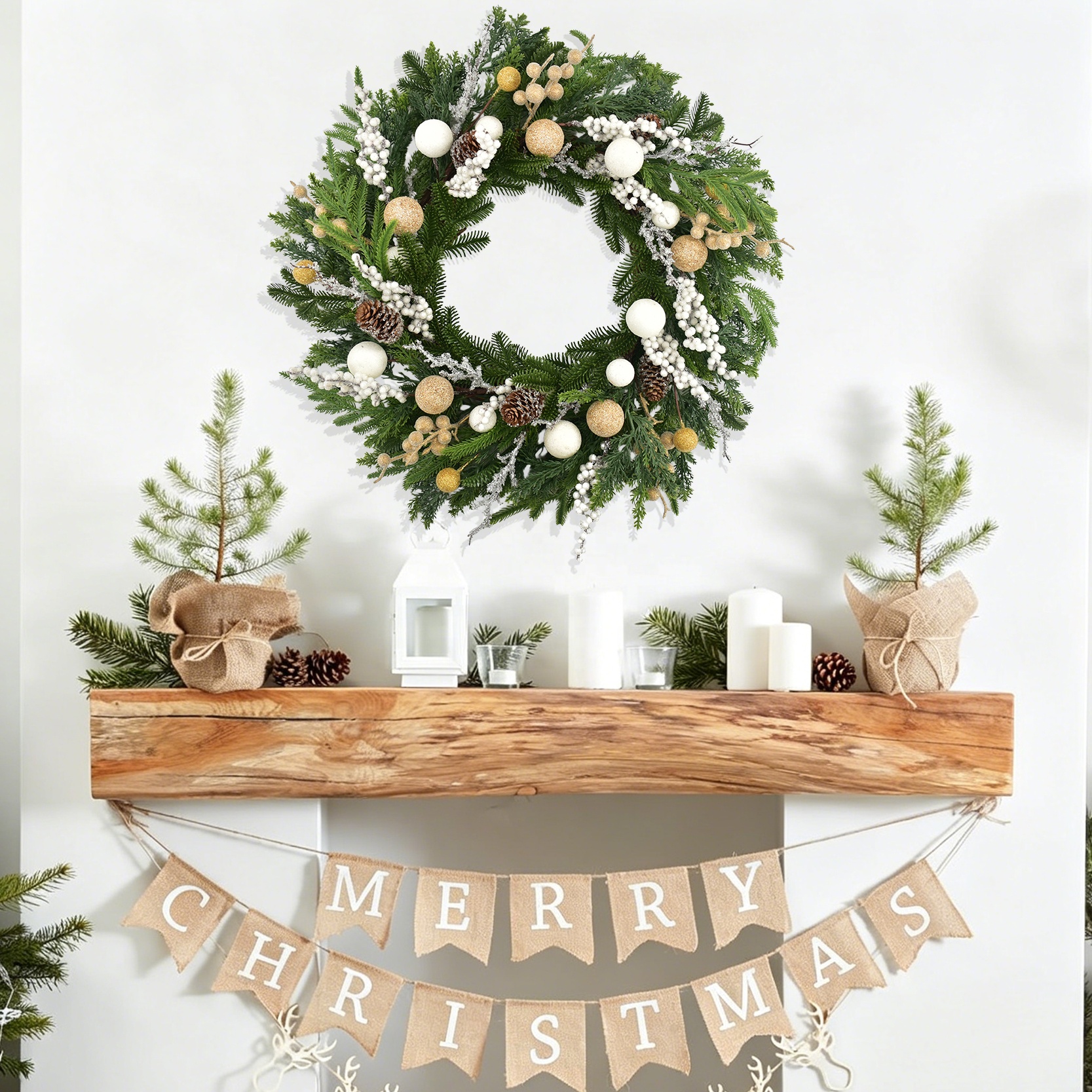 White Berry Gold Christmas Wreath Decoration