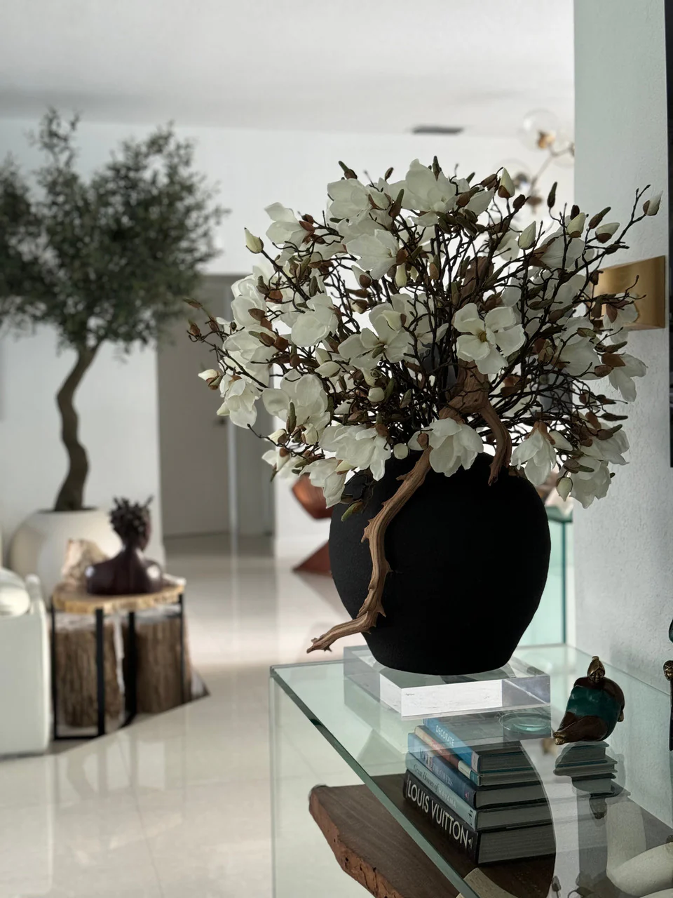 Black Konos Vase with White Magnolias