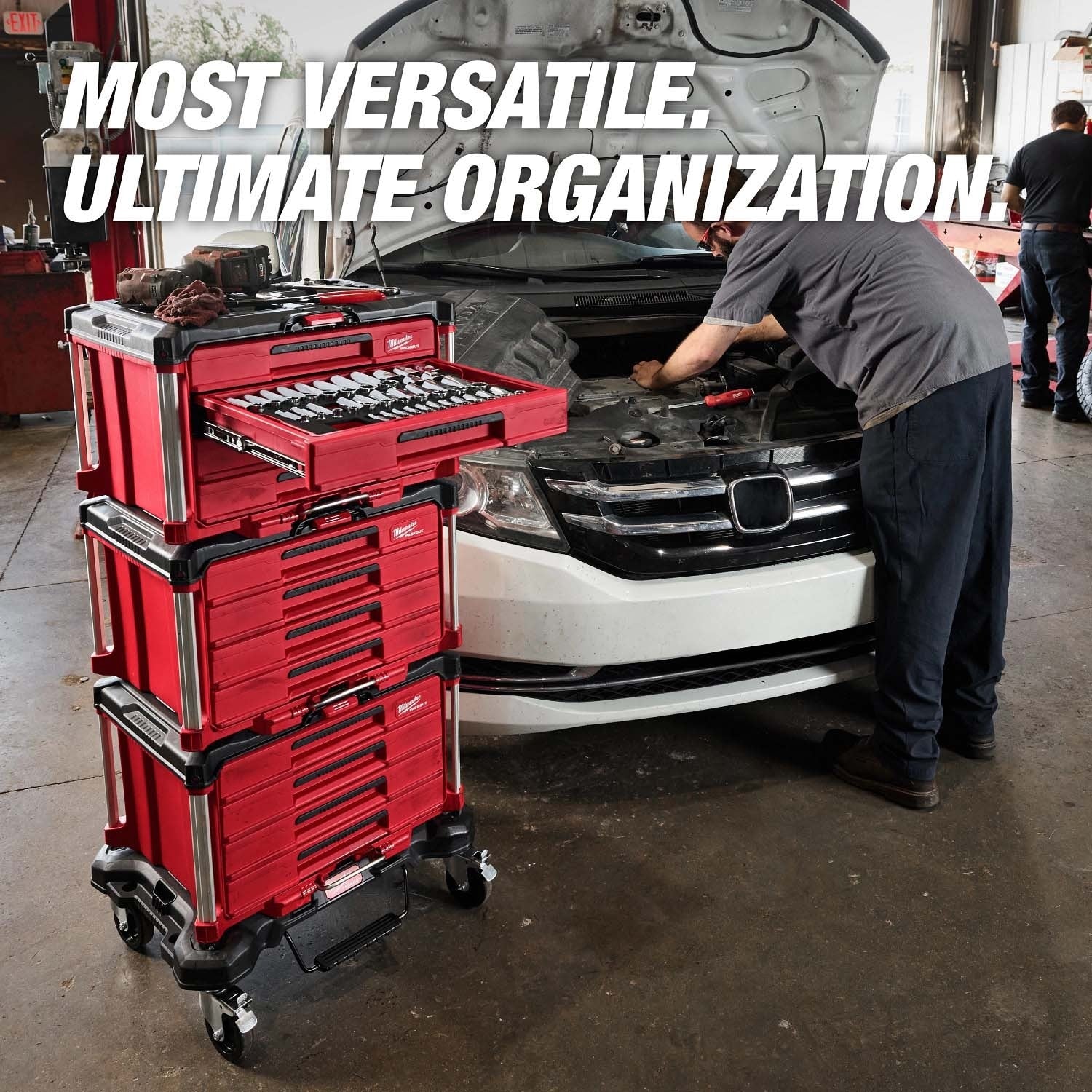 Milwaukee 48-22-9491 242pc. 1/4”, 3/8”, & 1/2” Drive Metric & SAE Ratchet/Socket Set w/ Tool Box