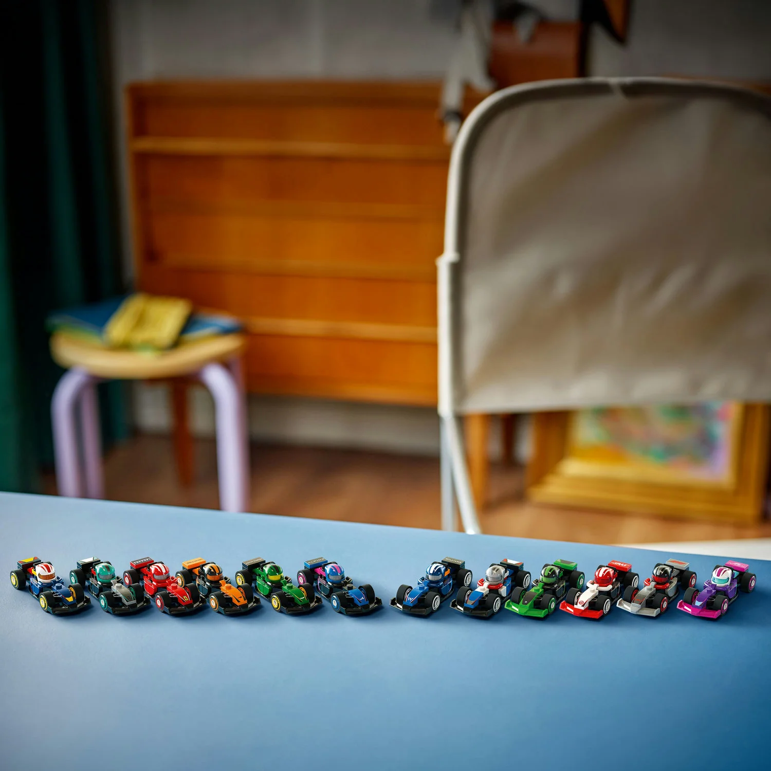 LEGO® Minifigures F1 Collectible Race Cars