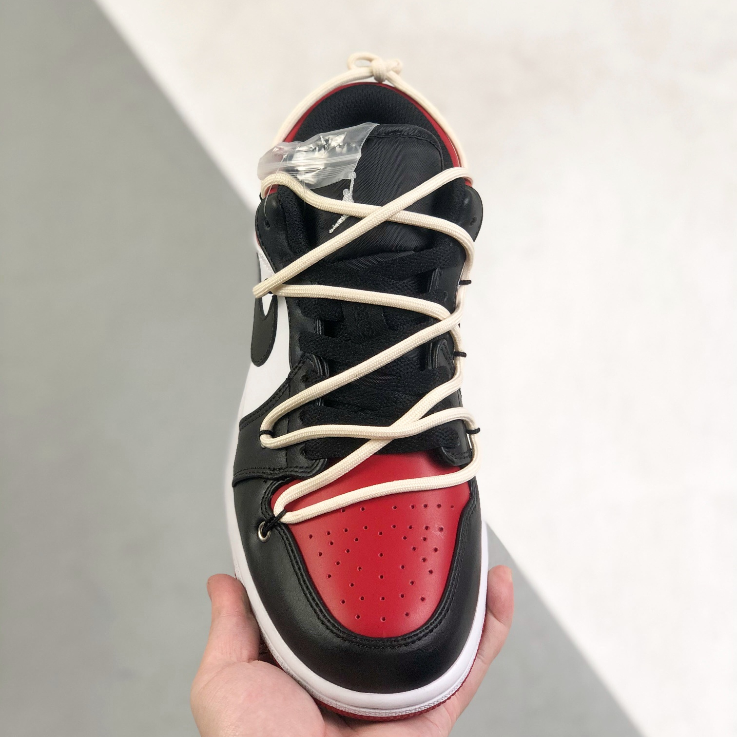 Nike Air Jordan 1 x OFF White Low Top Sneakers Shoes Gr. 36-46