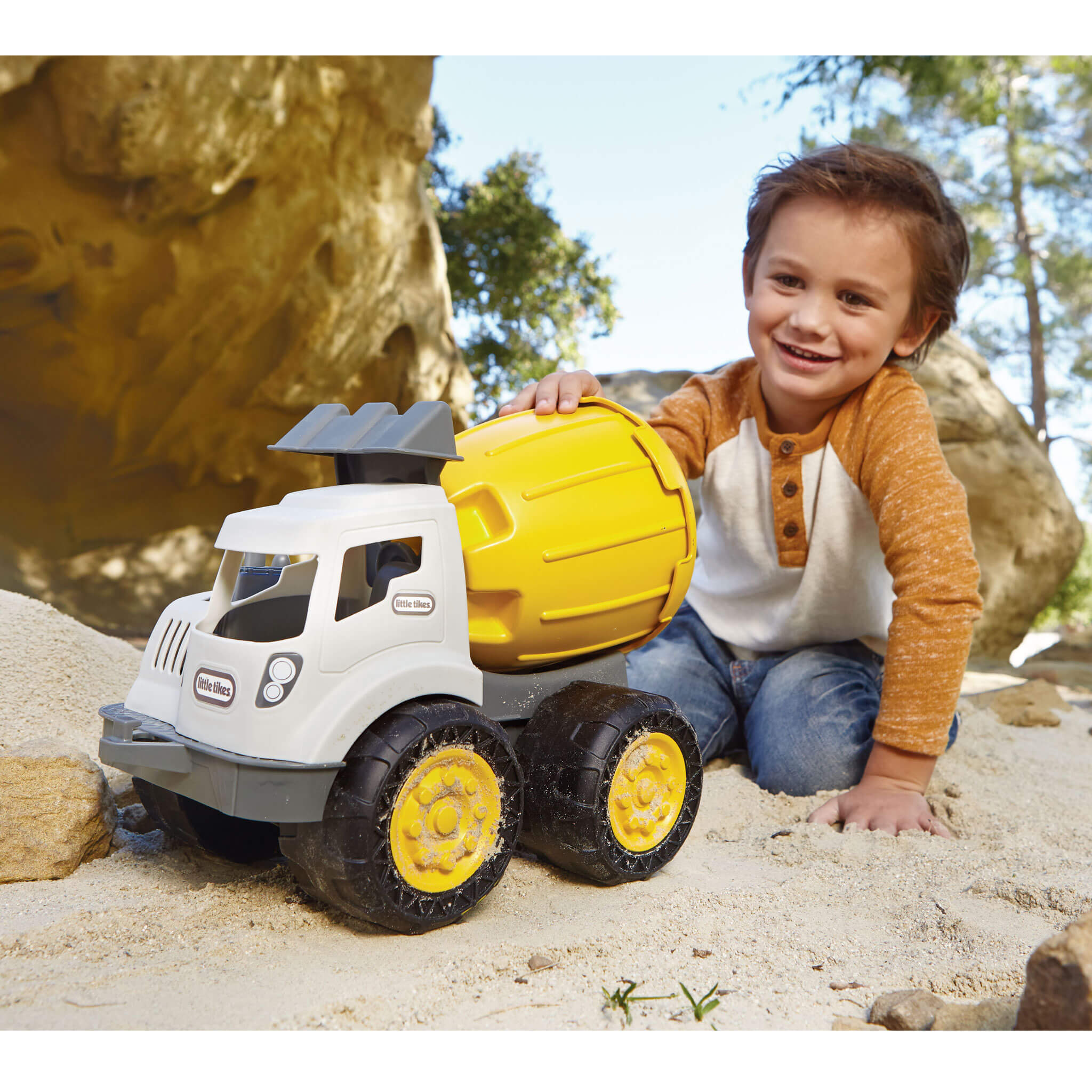 Dirt Diggers™ 2-in-1 Cement Mixer