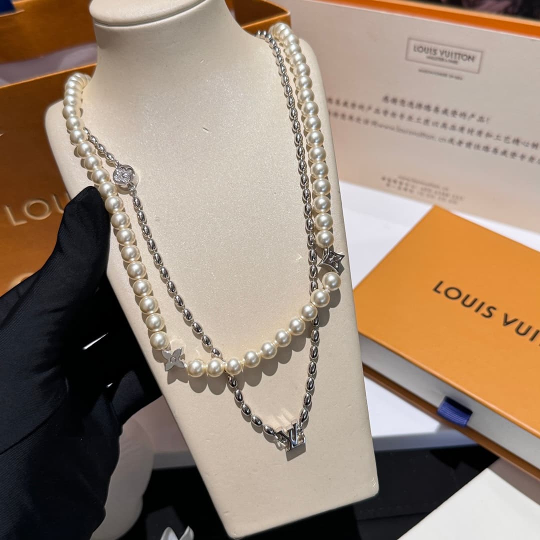 Louis Vuitton Pearls Fusion Necklace High