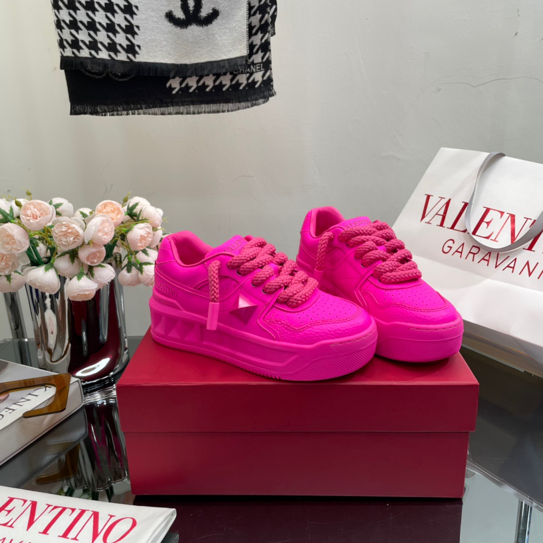 Valentino One Stud XL Sneaker Size 36-45   5-Color