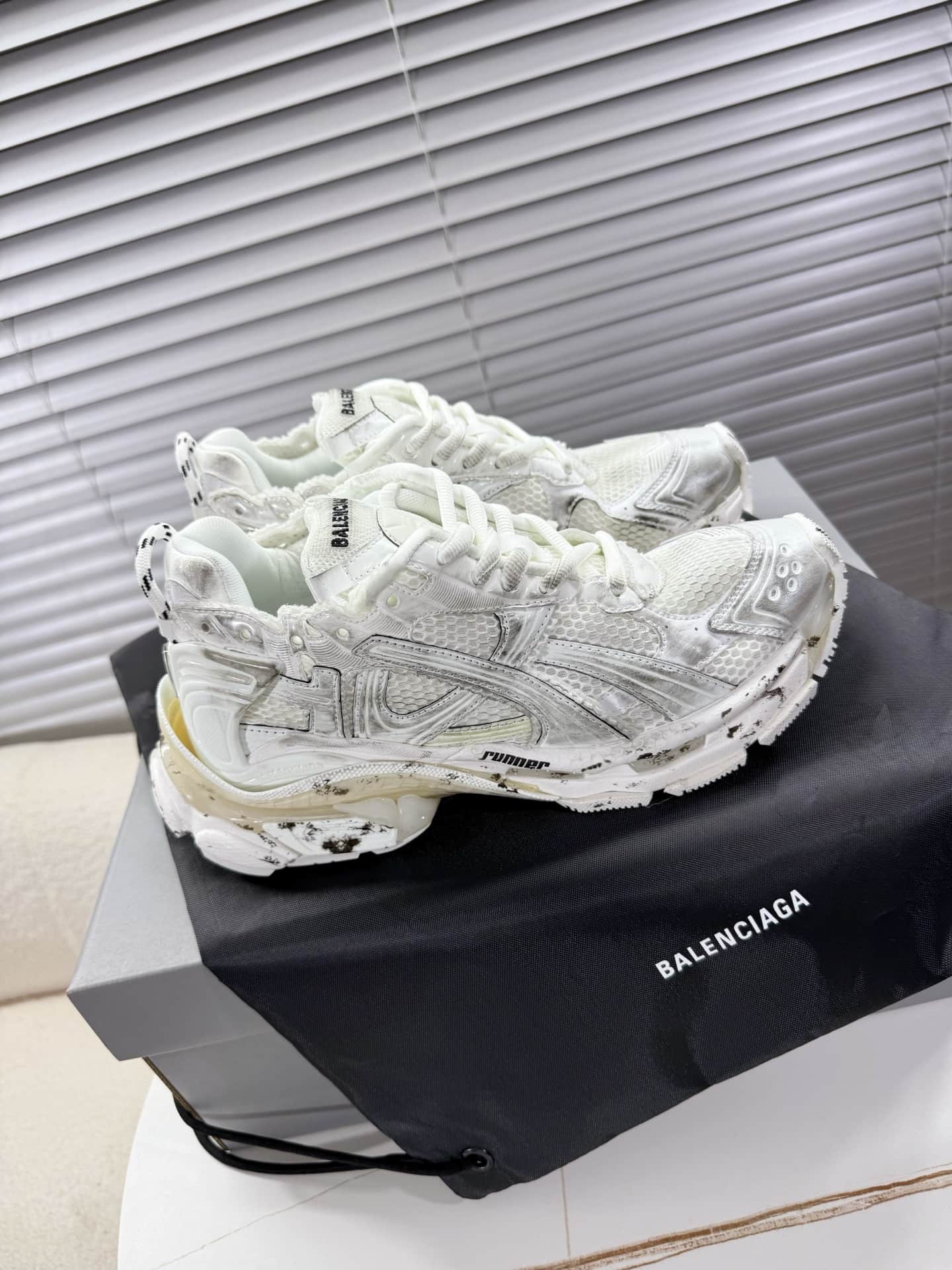 Balenciaga Runner Sneaker Shoes Men Women