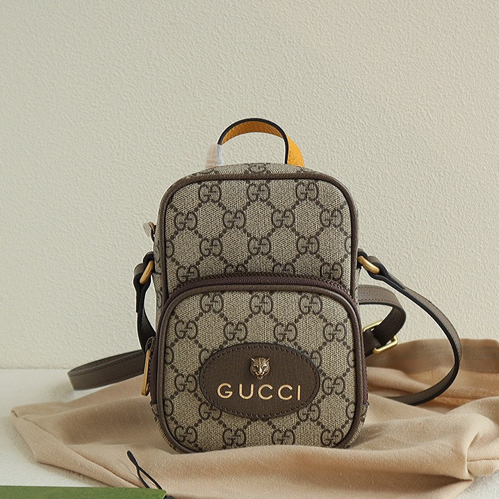 Gucci Neo Vintage BagS for Men Size 12*16*7cm