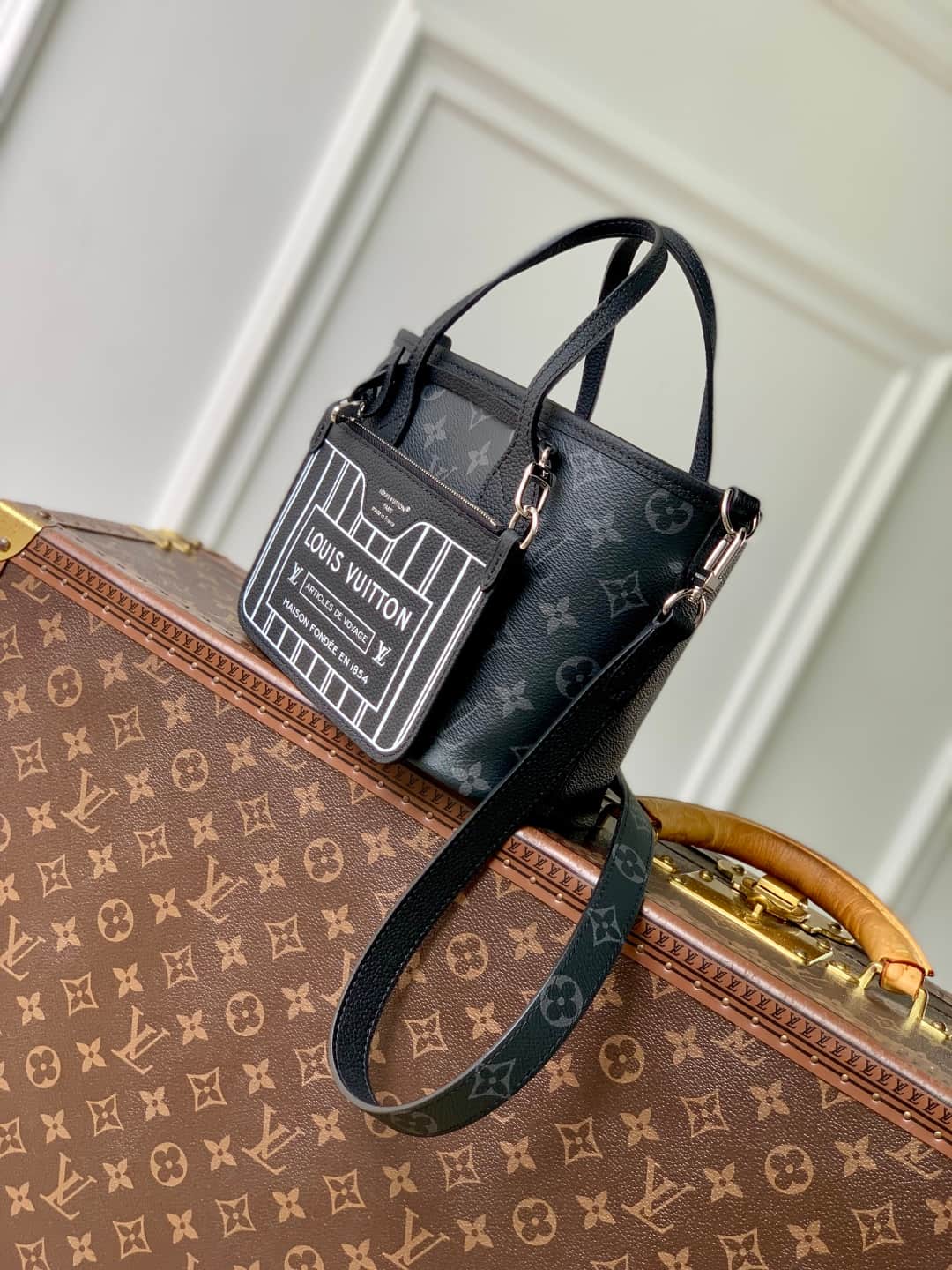Louis Vuitton Neverfull Bandoulière Inside Out BB M15210 Monogram Eclipse/Black High