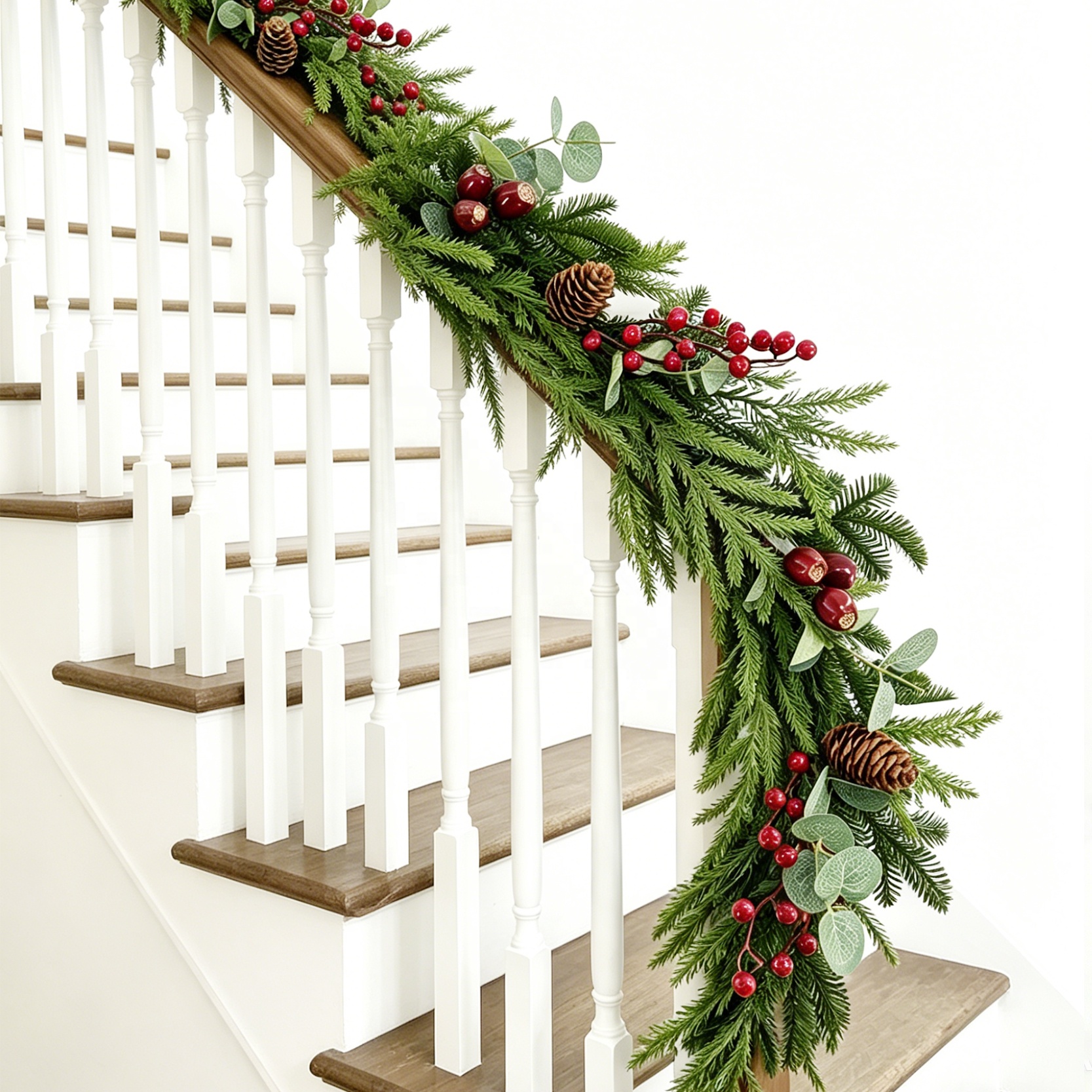 Christmas Garland Pinecone Berry Mantel Decoration