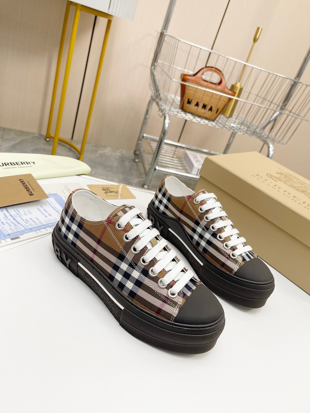Burberry Sneaker Size 36-45
