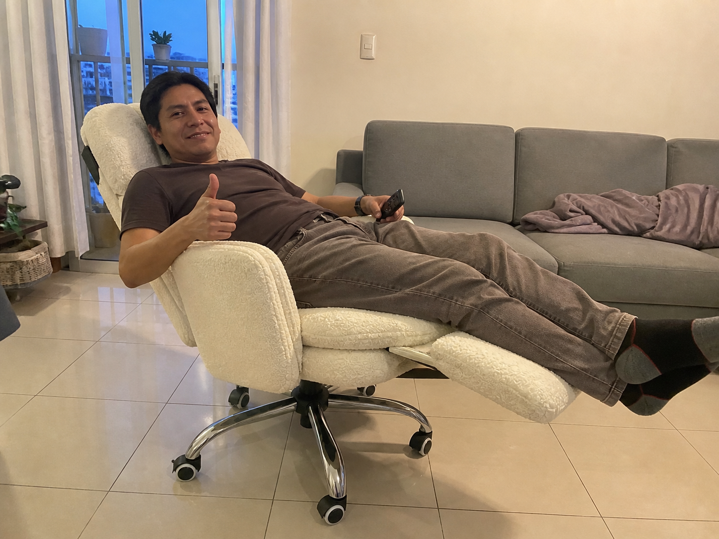 Escena recreada del Sillón Nube 360 en modo descanso