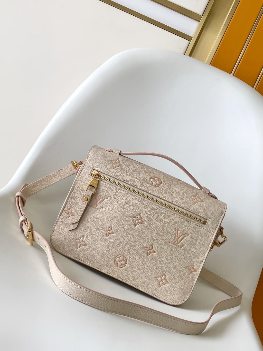 Louis Vuitton Pochette Métis Debossed grained cowhide leather M14977 Eden High