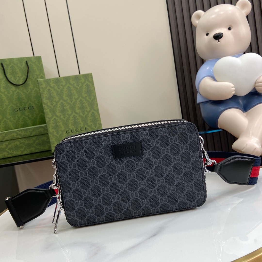 Gucci GG Supreme Shoulder Bags Size 14*22.5*7.5cm
