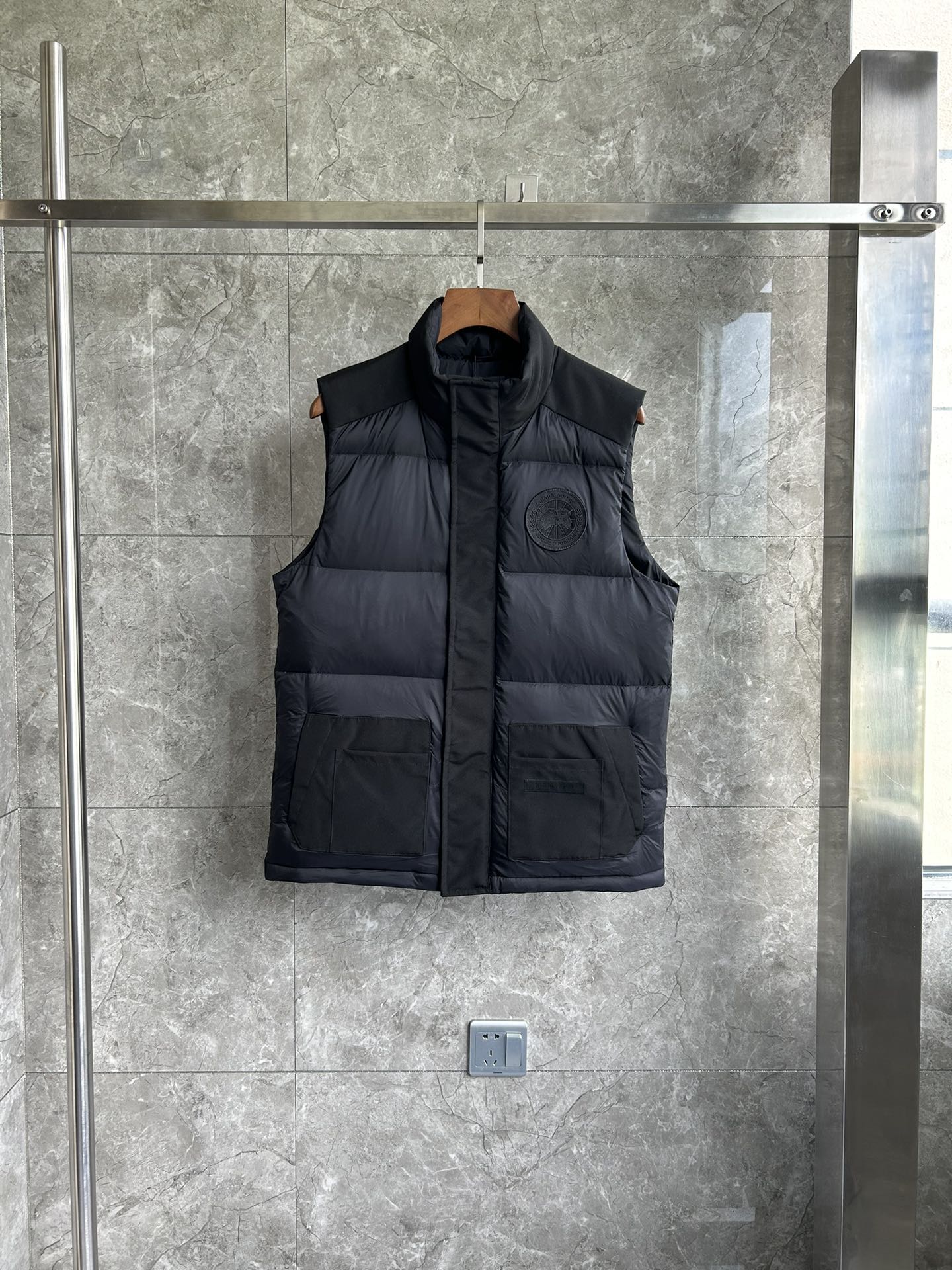 Canada Goose Paradigm Freestyle Vest-WD Men Winter Vest Size XS-XXL