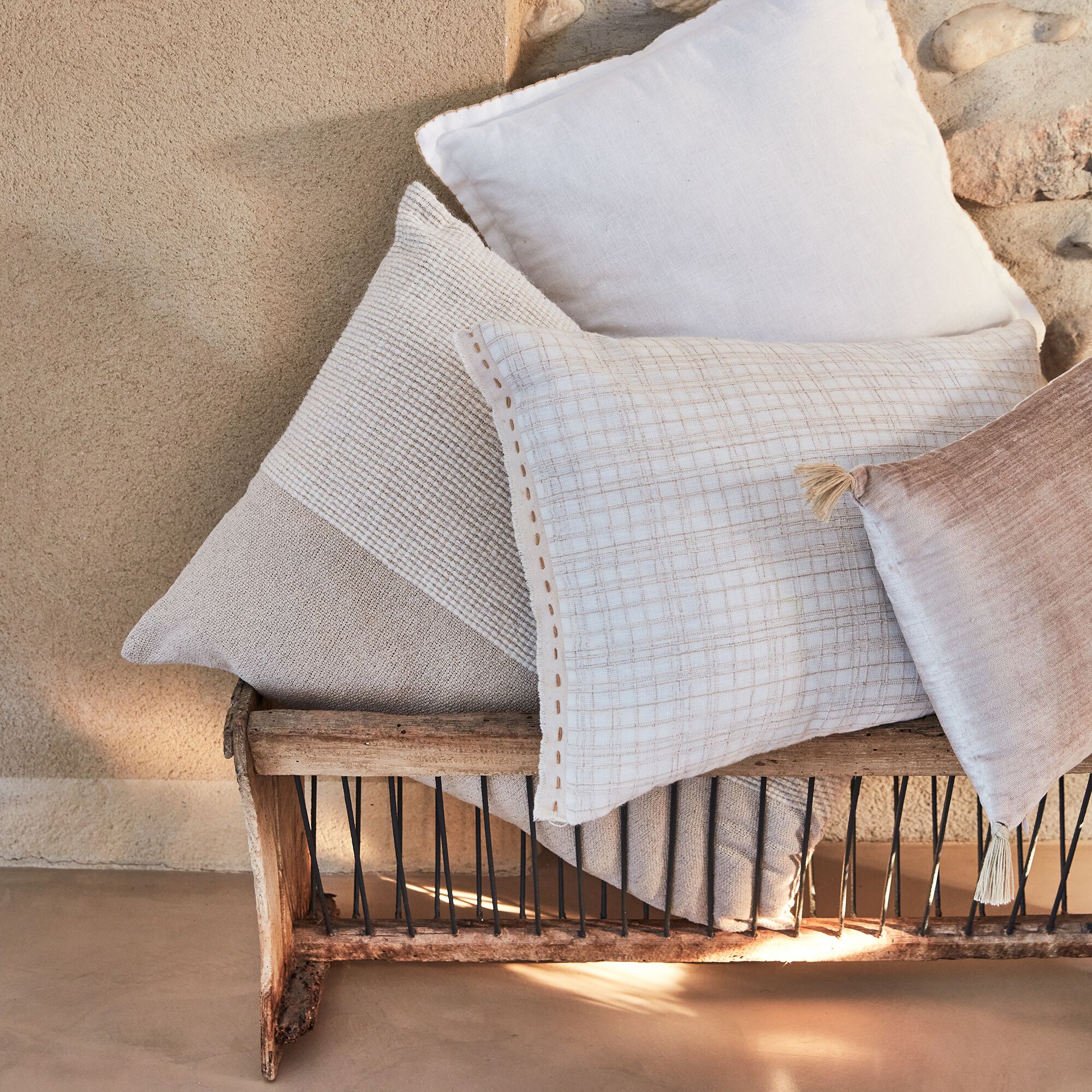 ISTIA - Coussin finition croquet en lin et coton 45x45cm - blanc
