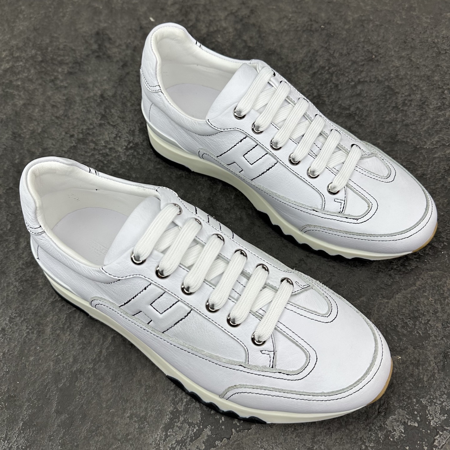Hermes 25ss Trail Sneaker Size 39-46