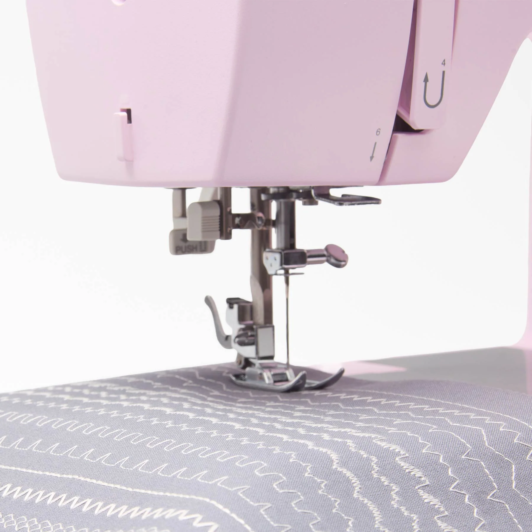 SINGER® Heavy Duty 4452 Rosewater Pink Sewing Machine