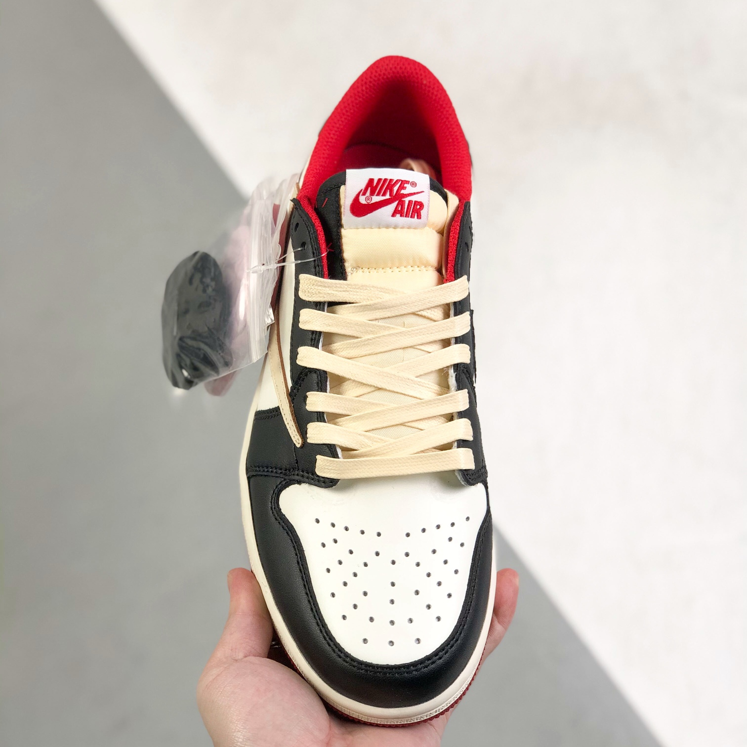Nike Air Jordan 1 x Travis Scott Low Top Sneaker Shoes Gr. 36-46