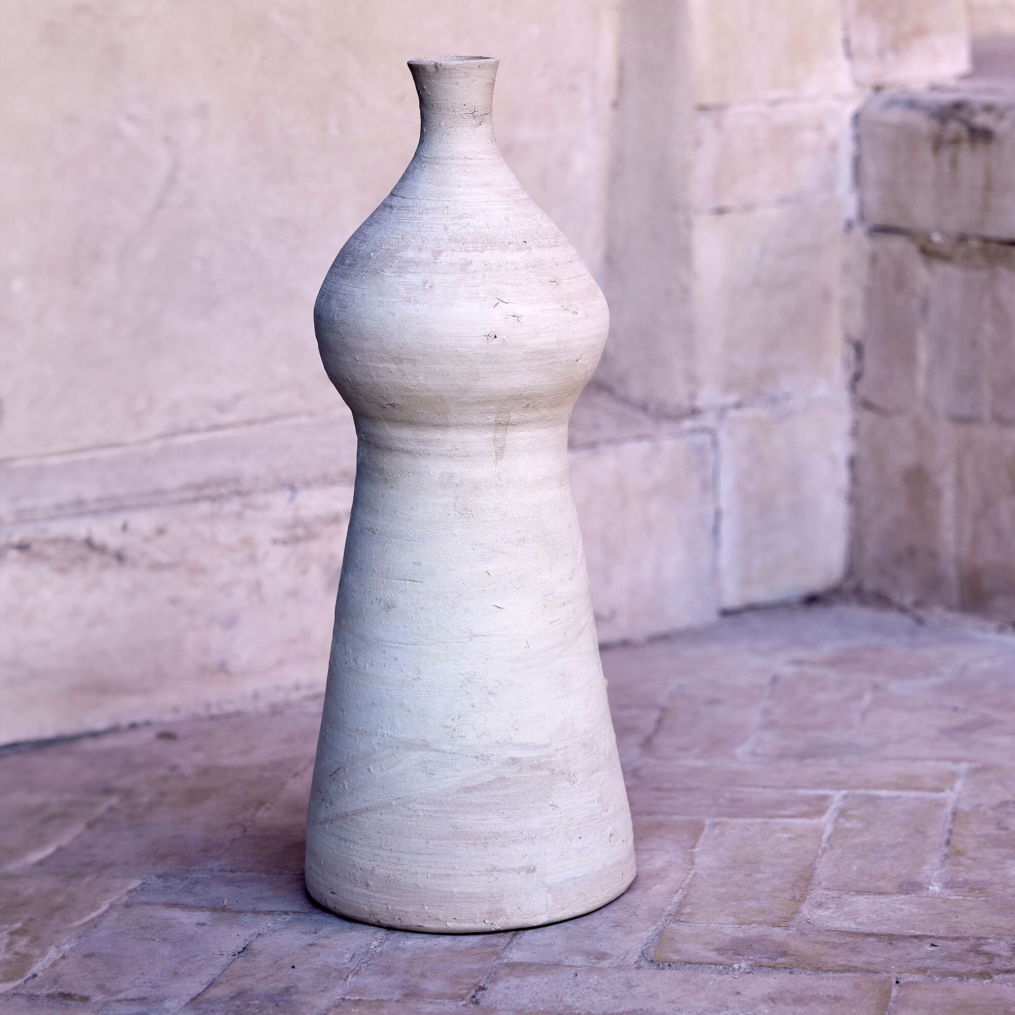 NADOR - Vase contemporain en terre cuite H29cm - beige