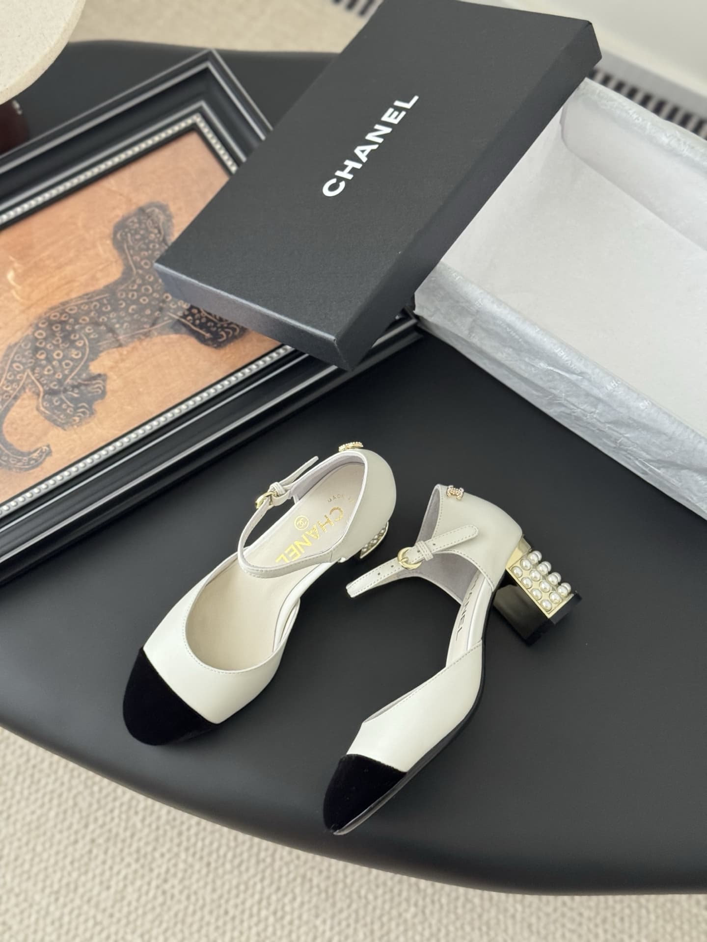 Chanel Mary Janes Pumps shoes Medium Women