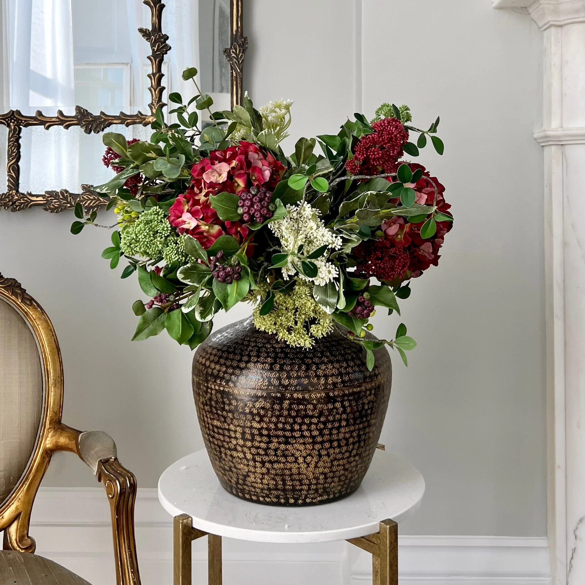 Red Autumnal Aura Bouquet